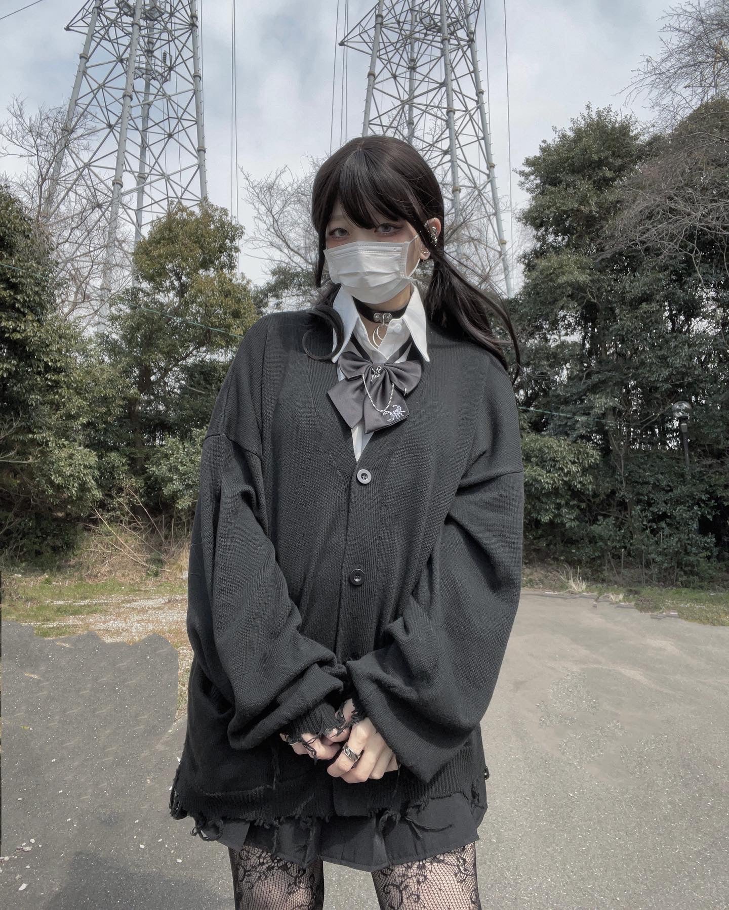 【再販】gibous damage cardigan black