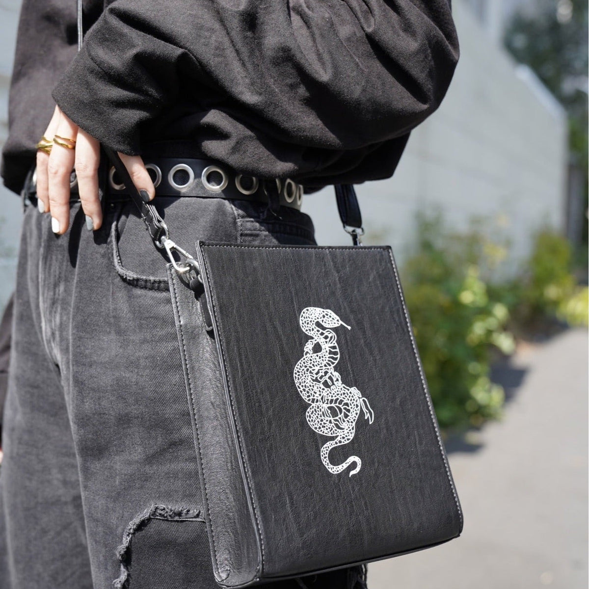 GOODS