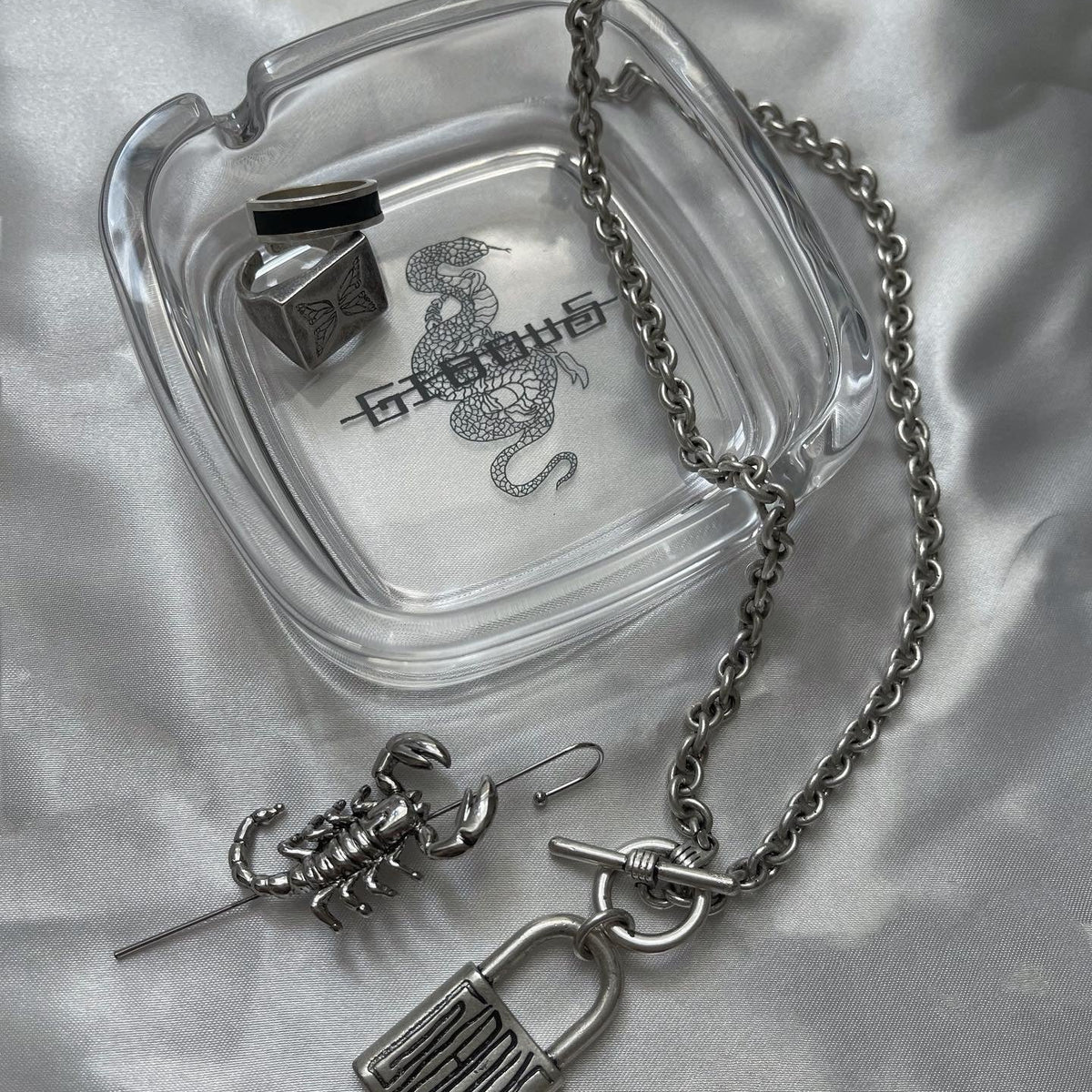 ACCESSORIES