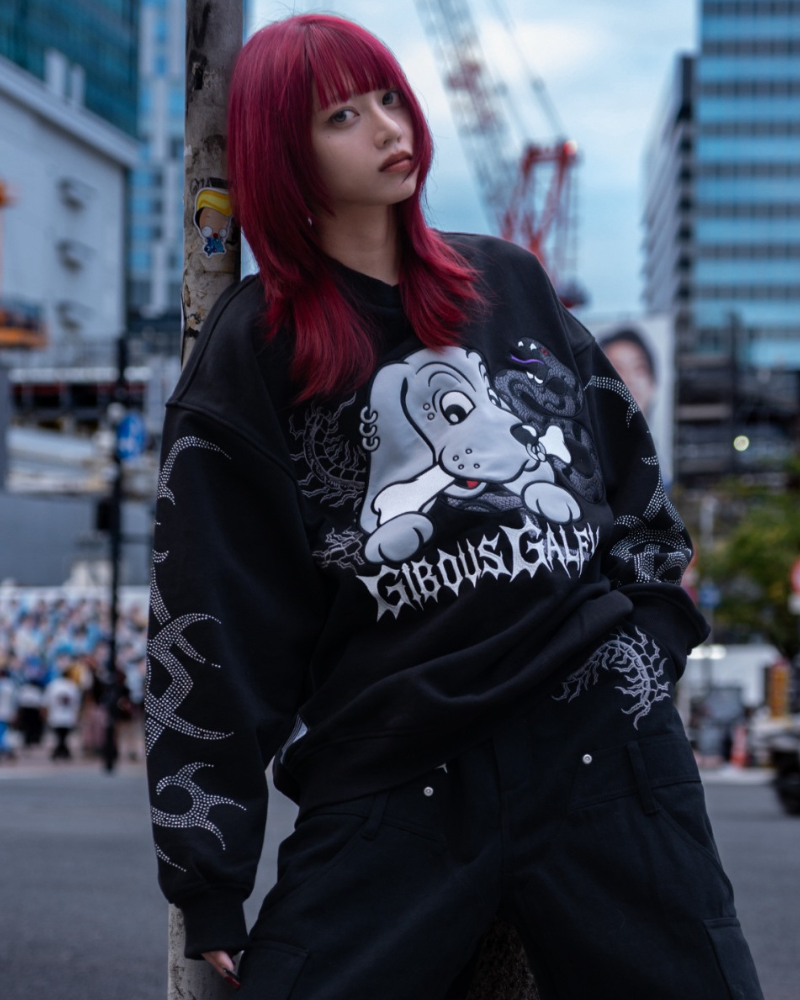 【受注生産】gibous×GALFY rhinestone centipede sweatshirt black