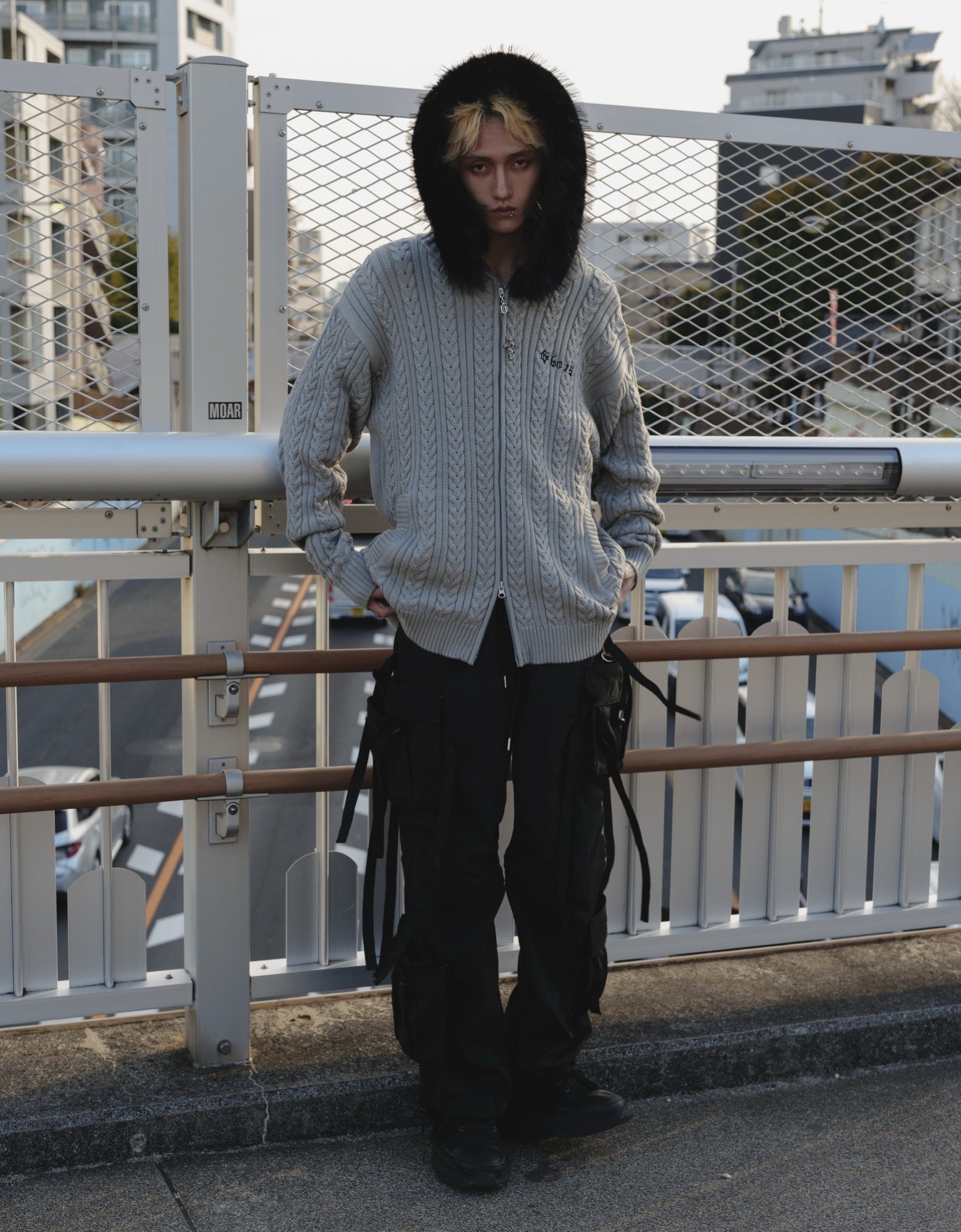 gibous cable knit logo fur hoodie gray