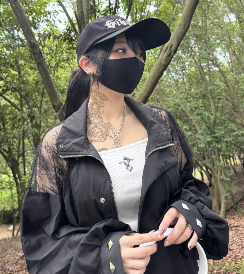 gibous gothic logo long bill cap black