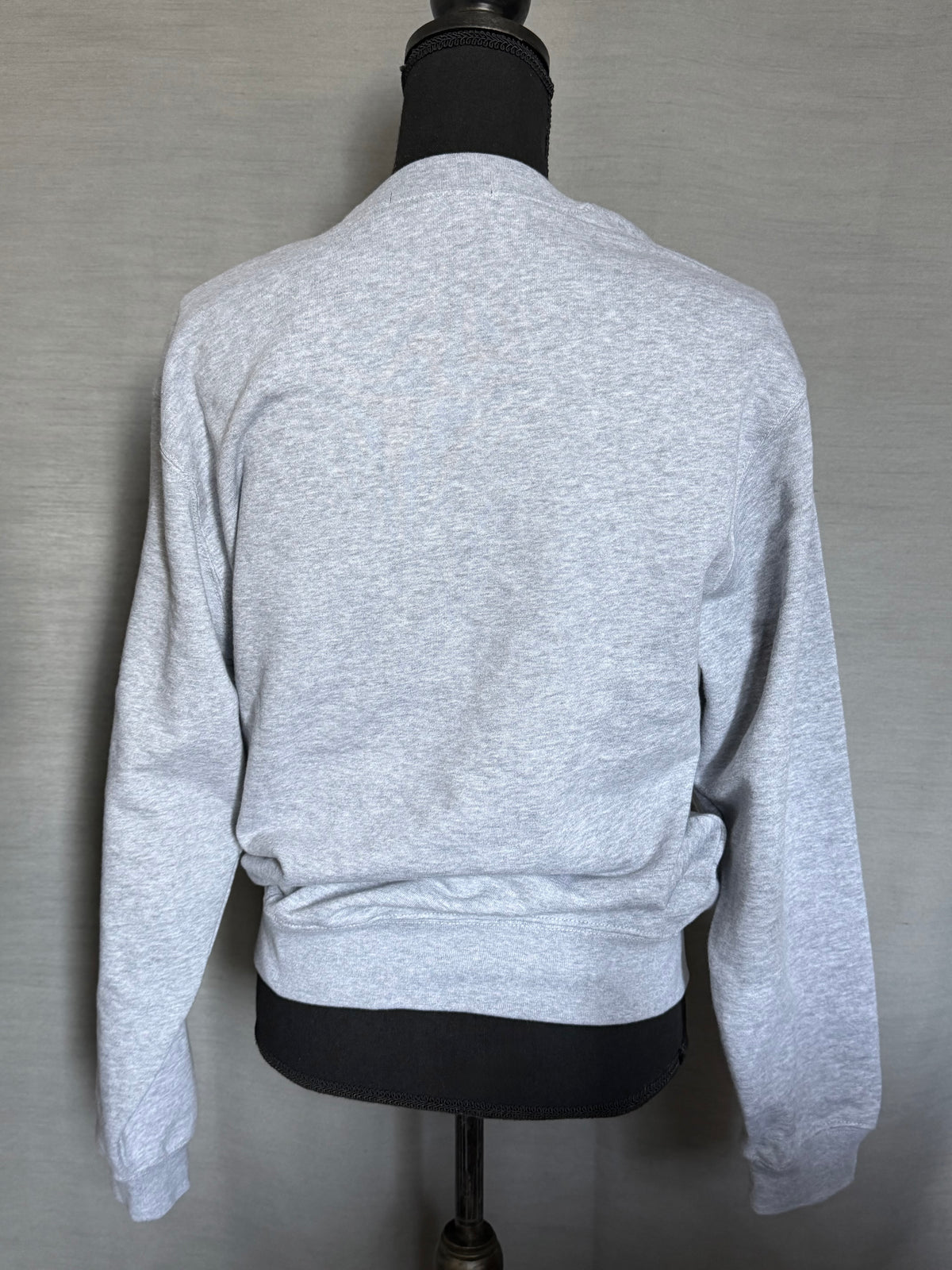 gibous script logo sweat gray