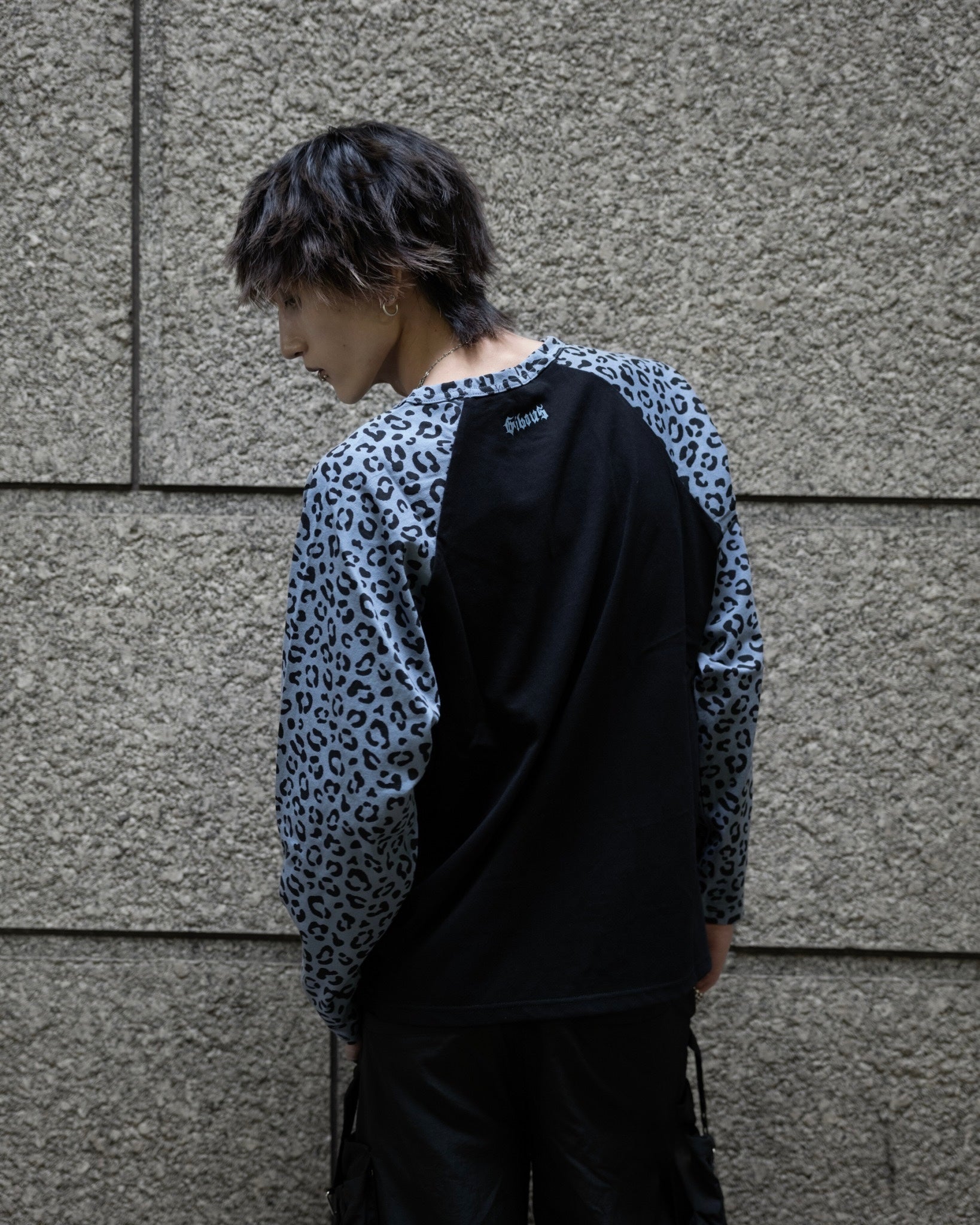 gibous snake cross Leopard blue raglan long tee