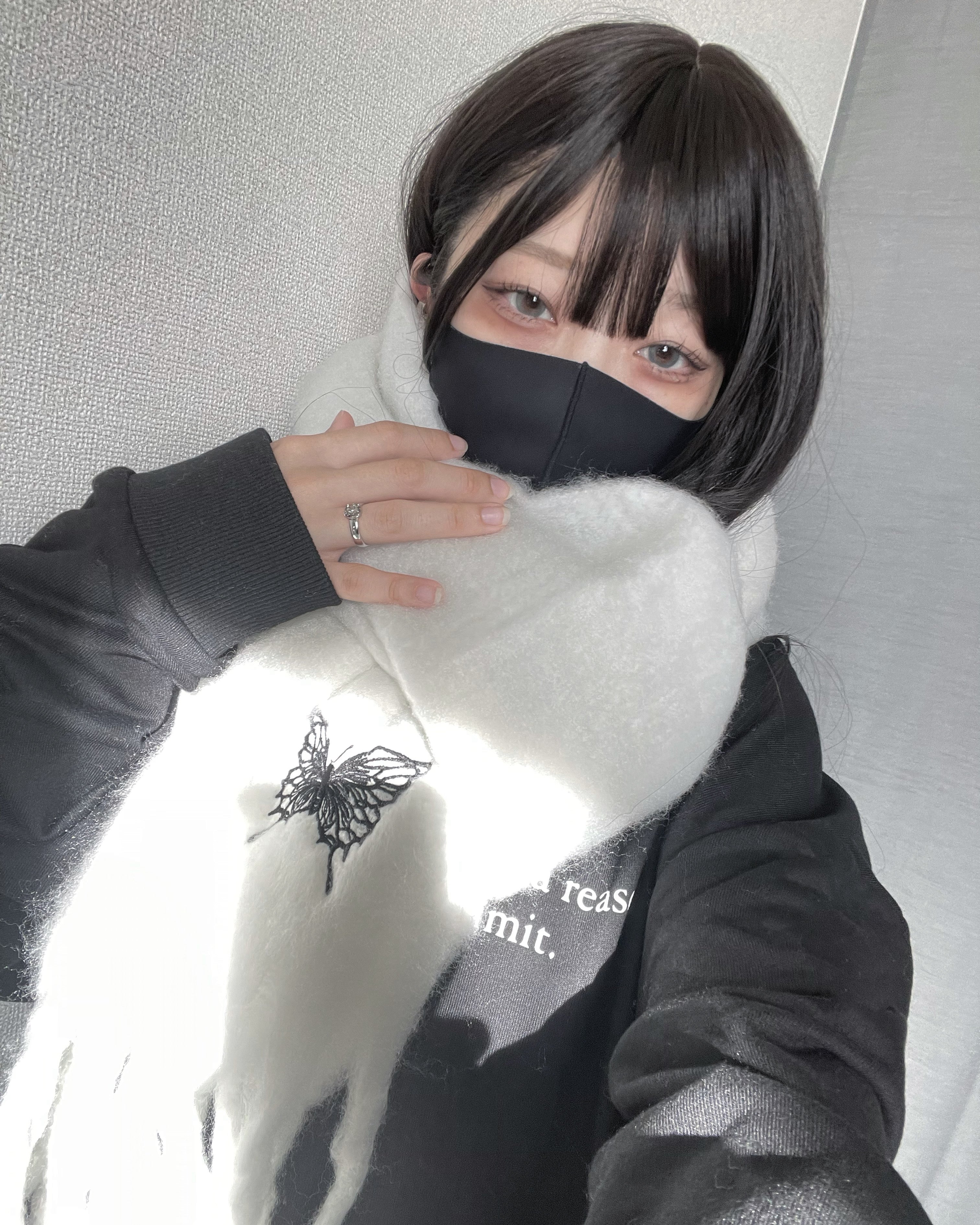 【再販】gibous fluffy scarf snow white