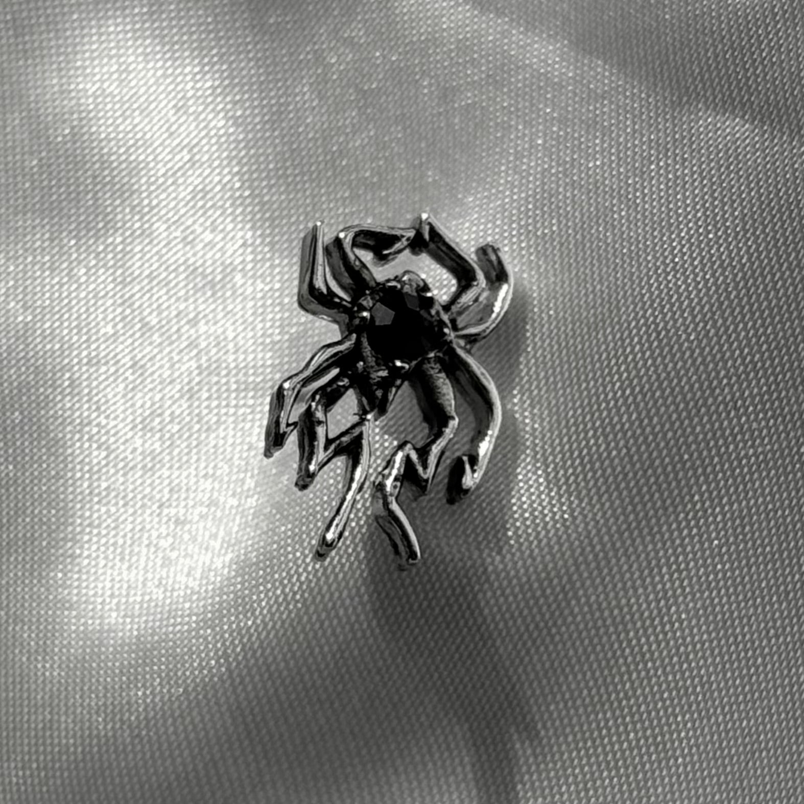 gibous spider pierce