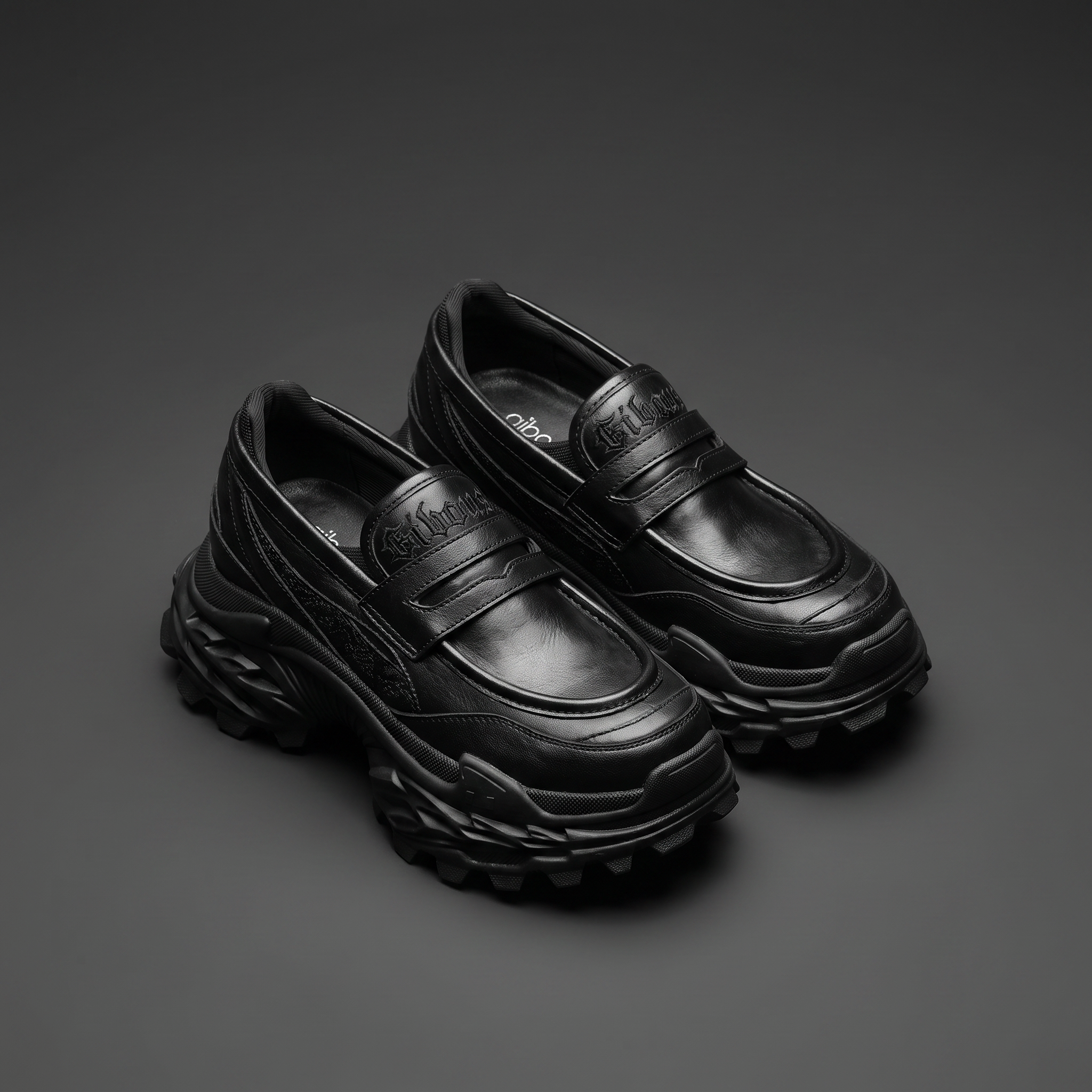 gibous snake scorpion sneaker loafers