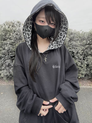 gibous gothic logo leopard print hoodie black