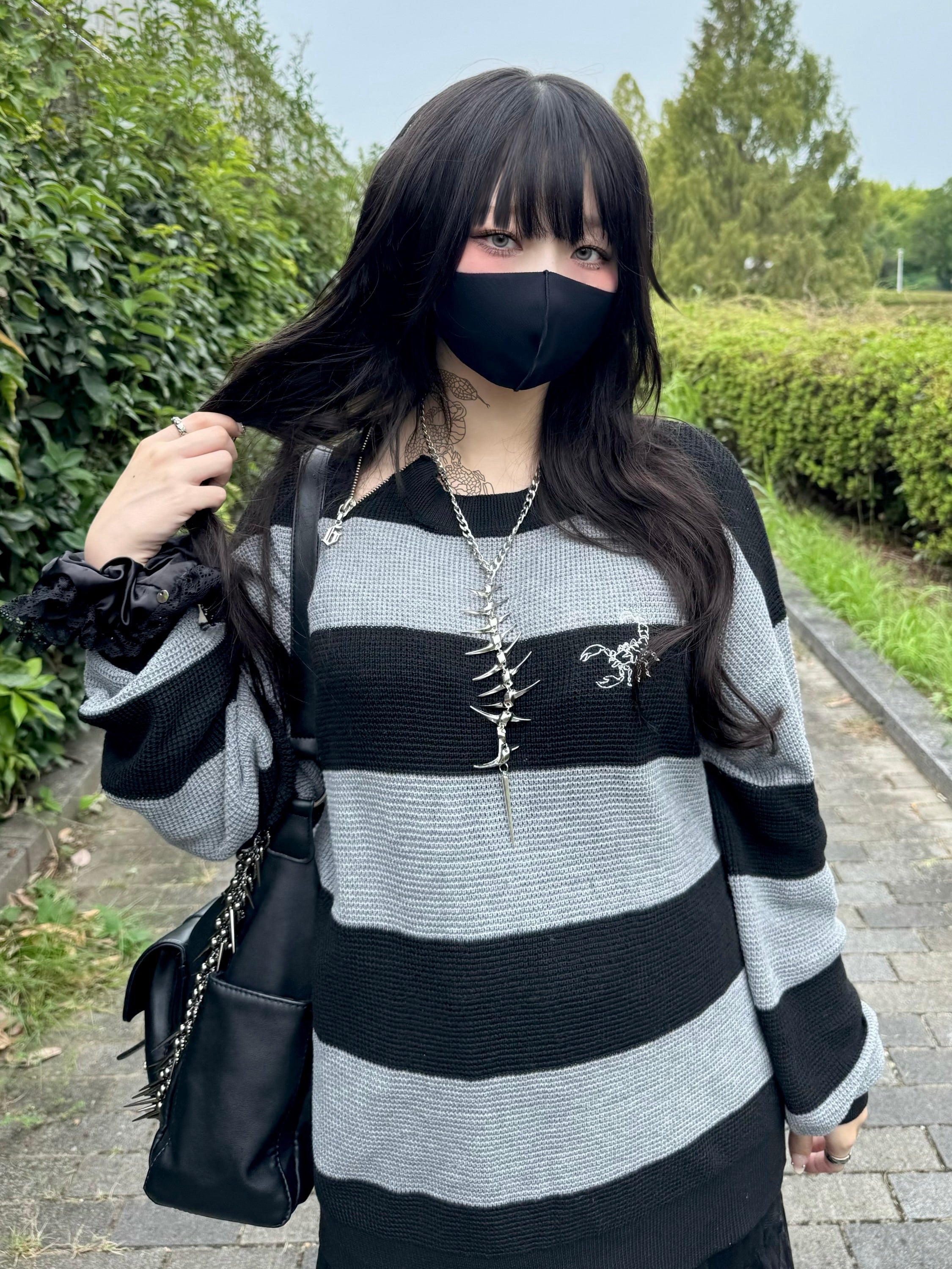 gibous scorpion mesh chuck border tops grey×black