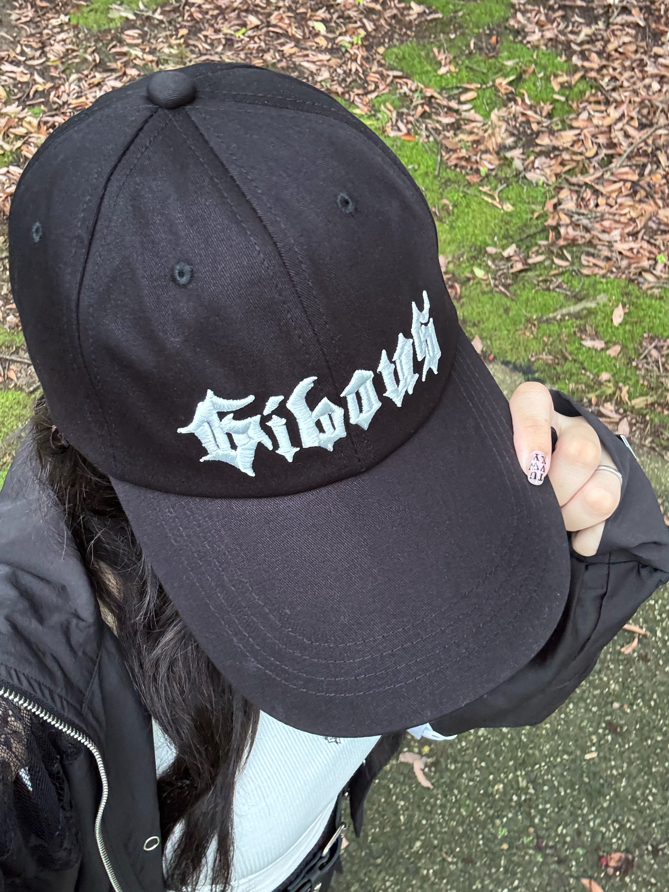 gibous gothic logo long bill cap black