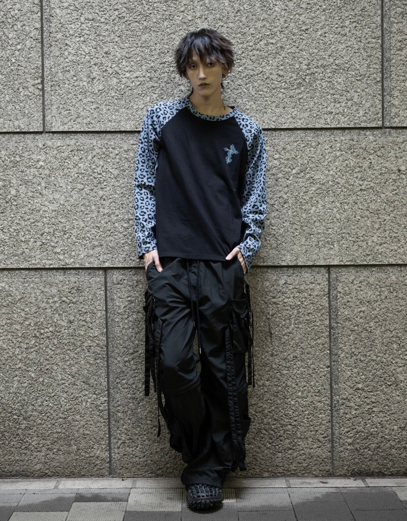 gibous snake cross Leopard blue raglan long tee