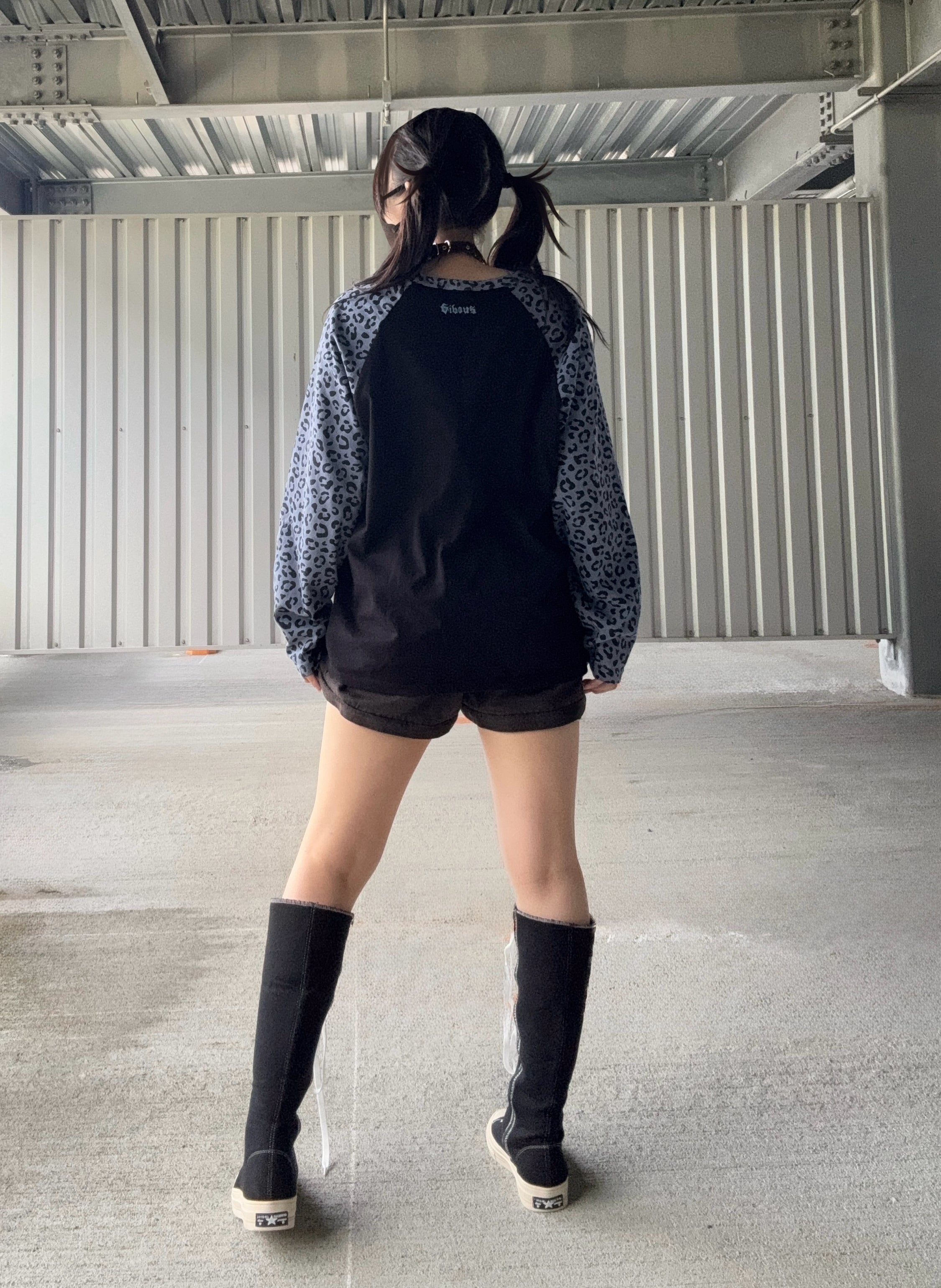gibous snake cross Leopard blue raglan long tee