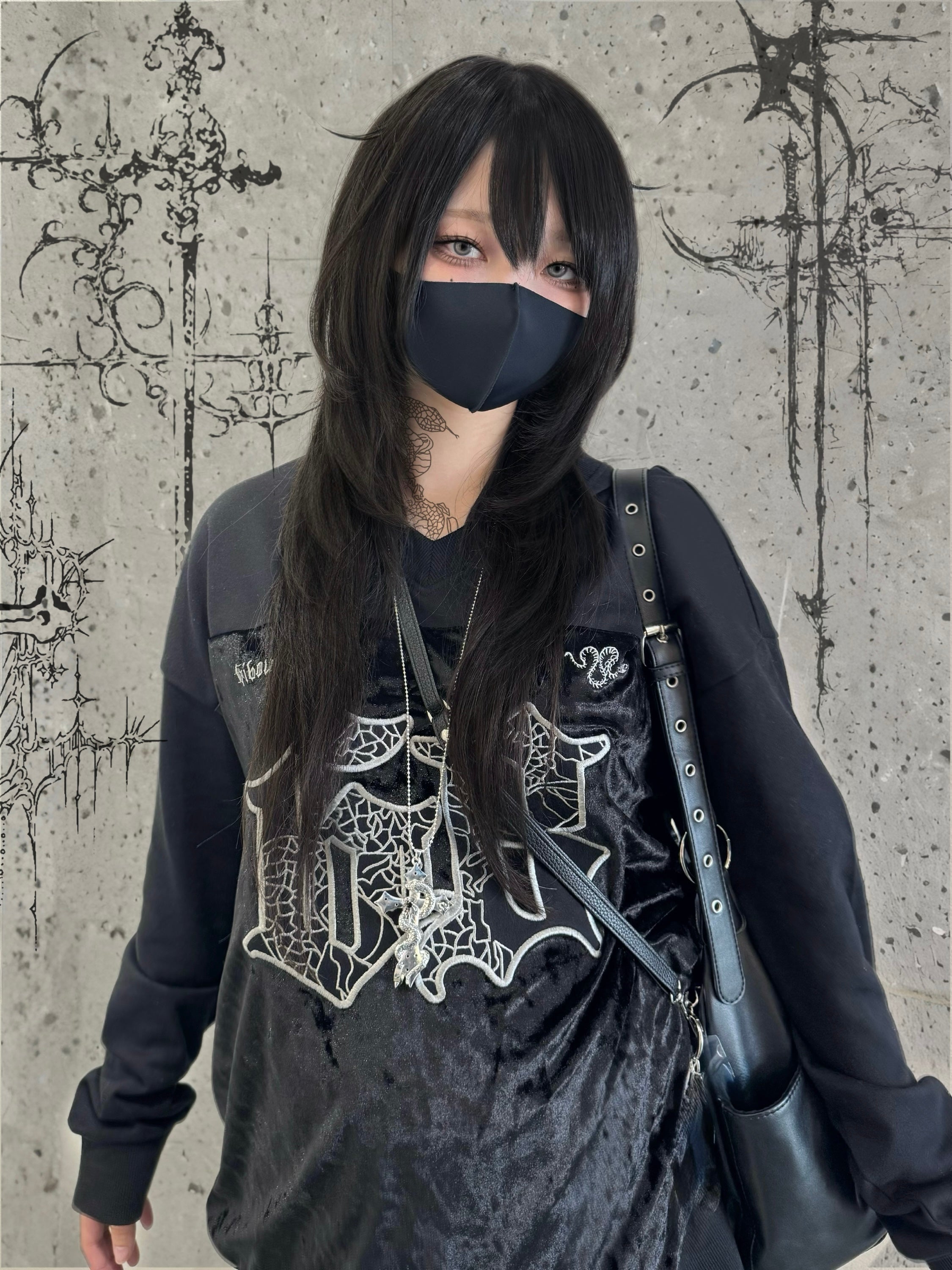 gibous snake cross pierce stock necklace silver