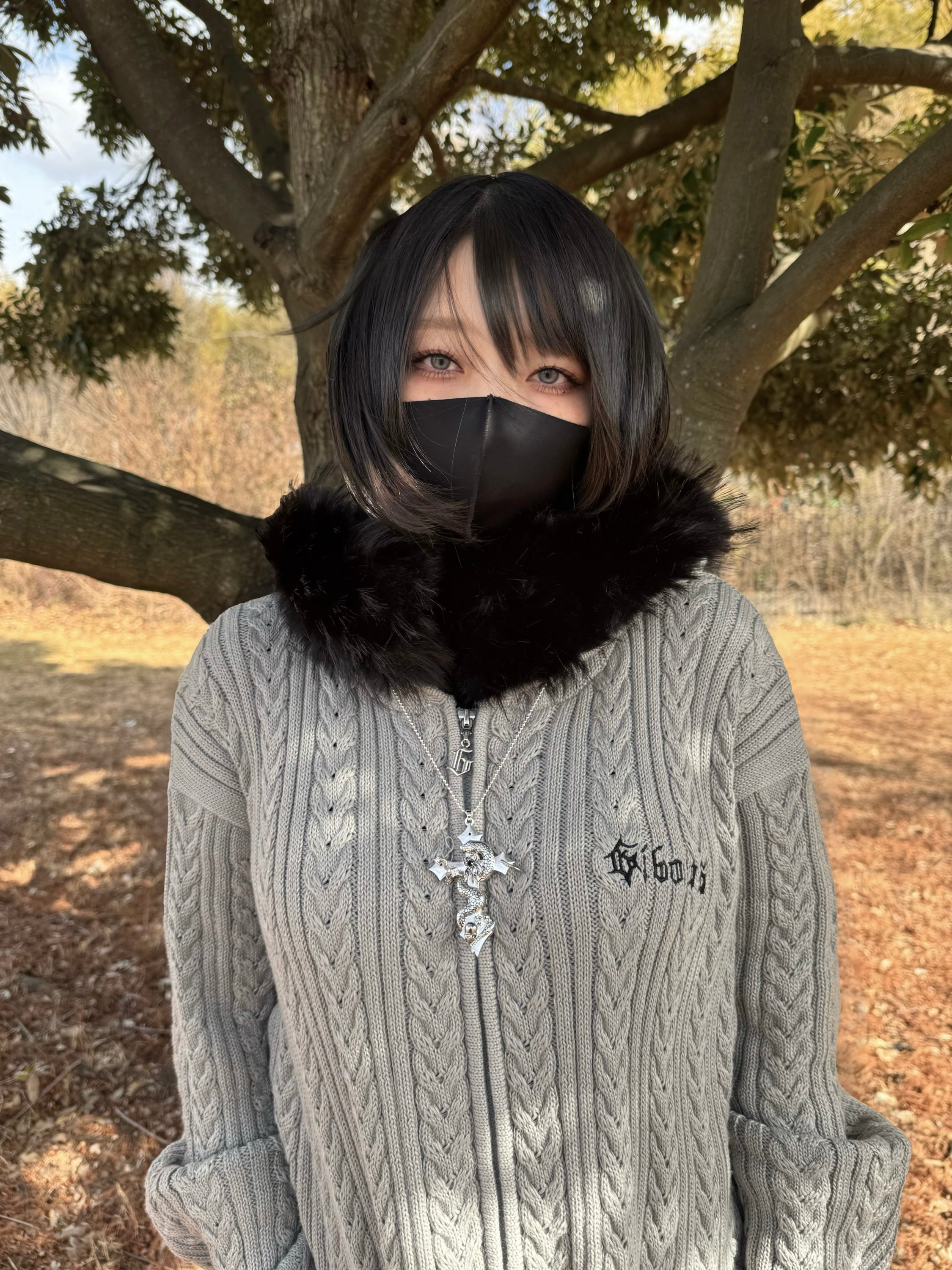 gibous cable knit logo fur hoodie gray