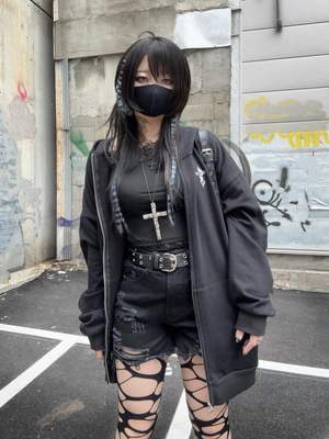 【再販】gibous logo snake cross parker black