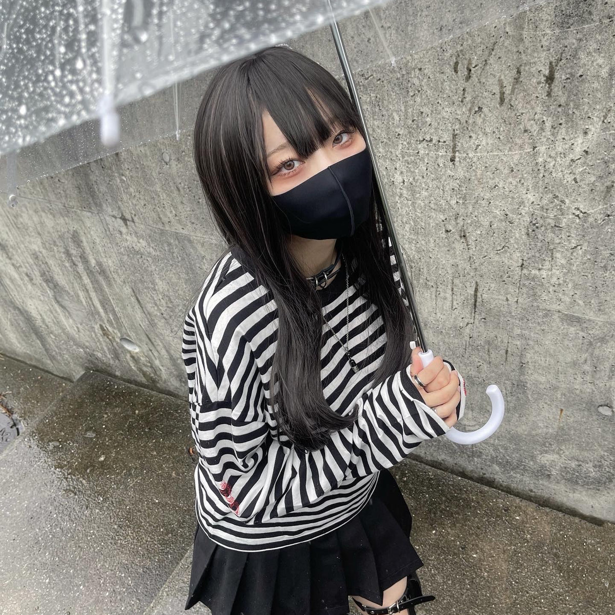 gibous snake cross border black×white