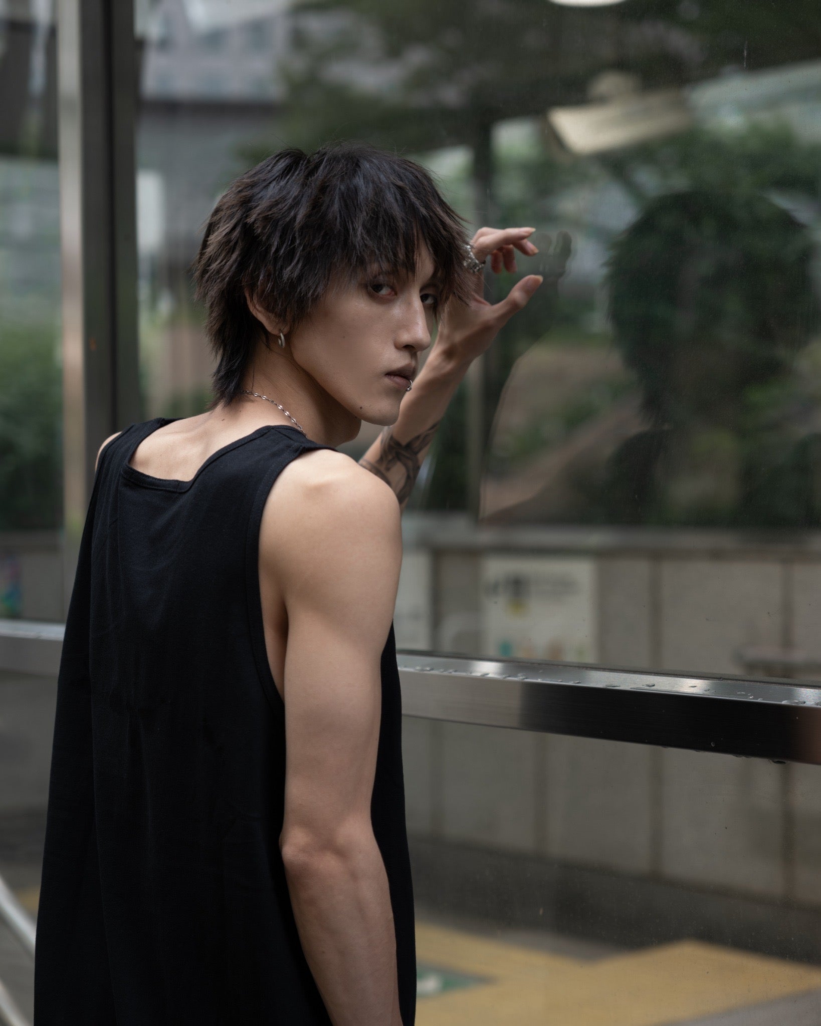 gibous snake cross tanktop black
