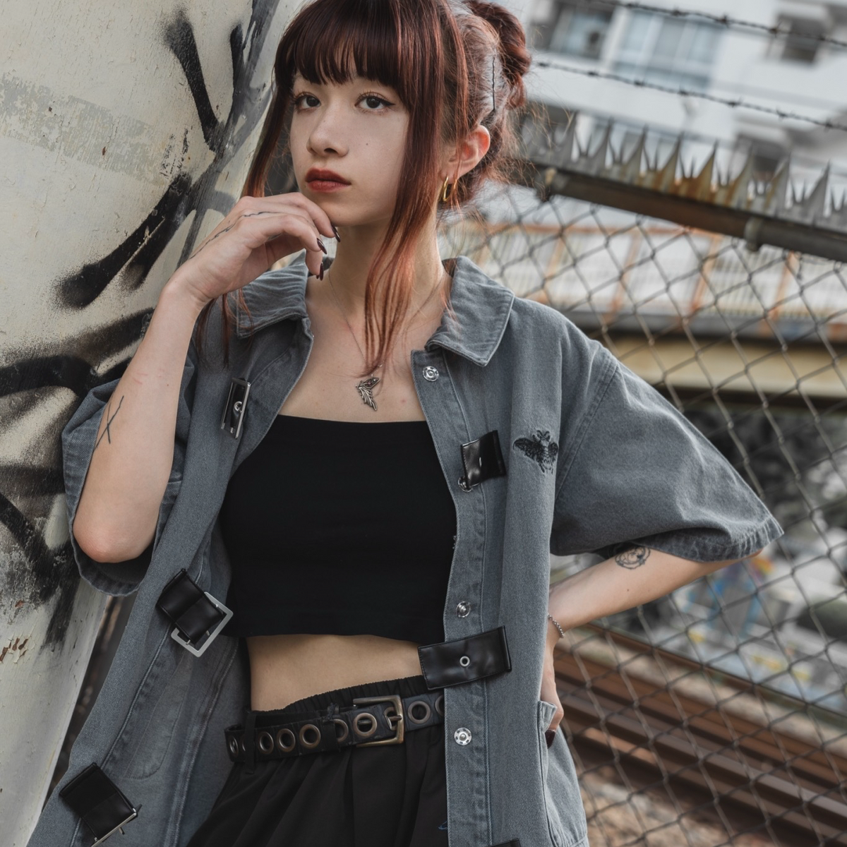 gibous denim belt bee butterfly shirt