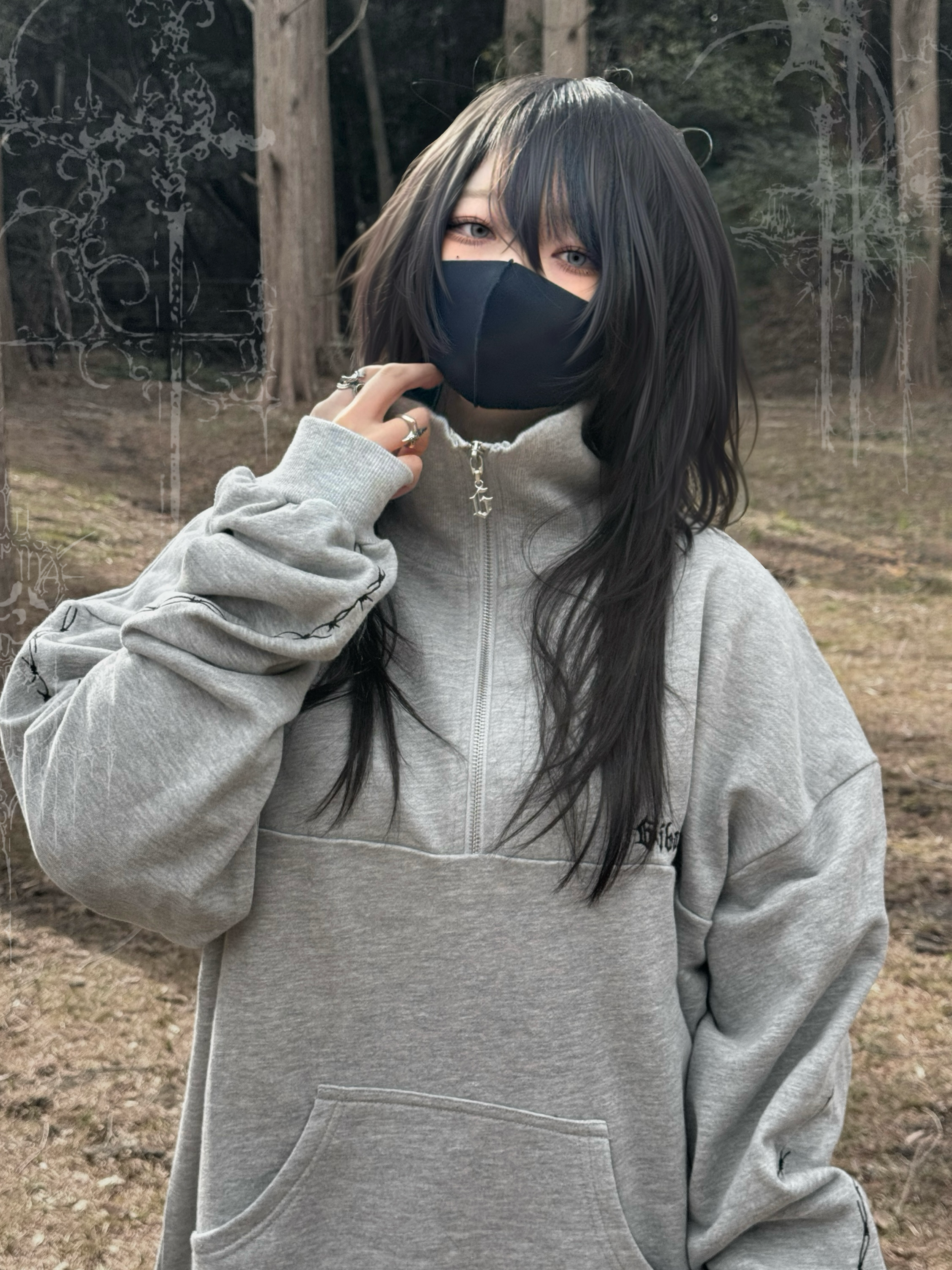 gibous barbed wire halfzip sweat gray