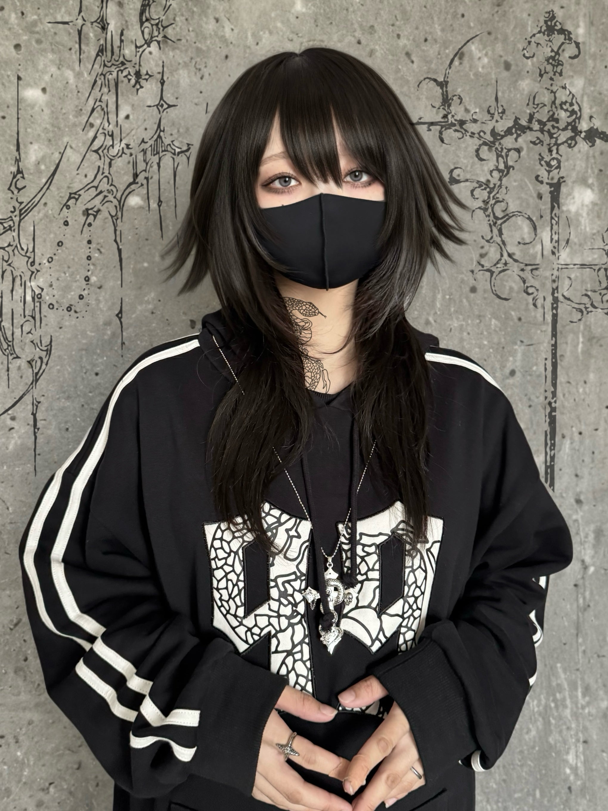 gibous snake cross pierce stock necklace silver