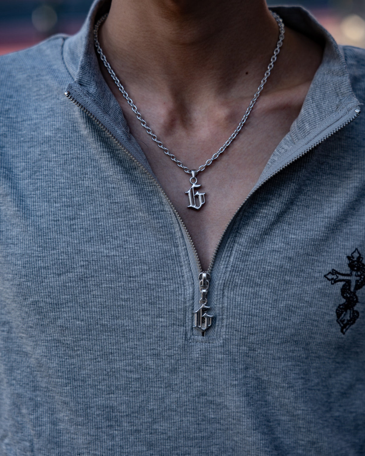 gibous Ｇ necklace