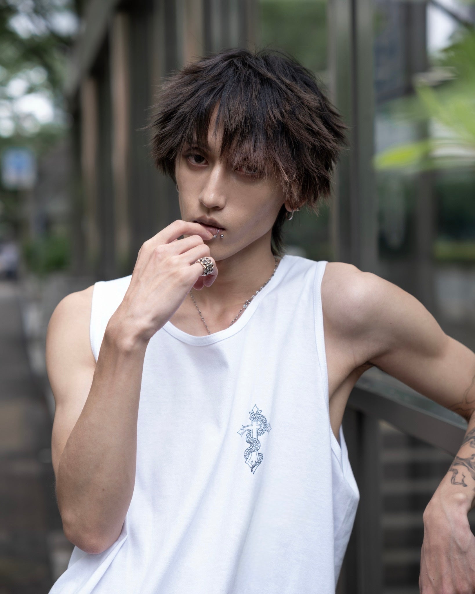 gibous snake cross tanktop white