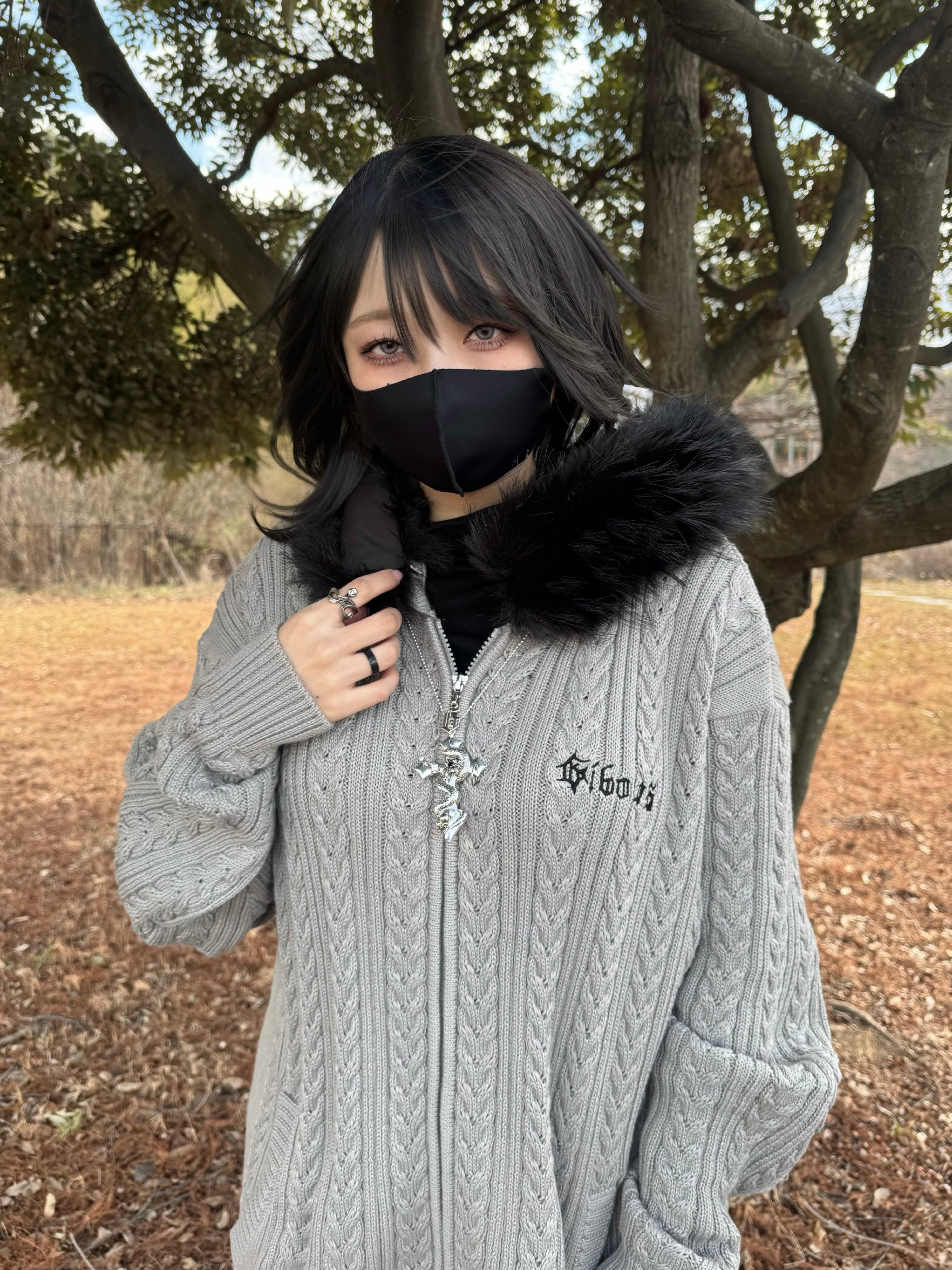 gibous cable knit logo fur hoodie gray