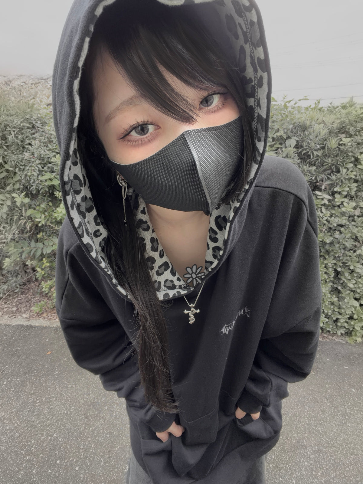 gibous gothic logo leopard print hoodie black