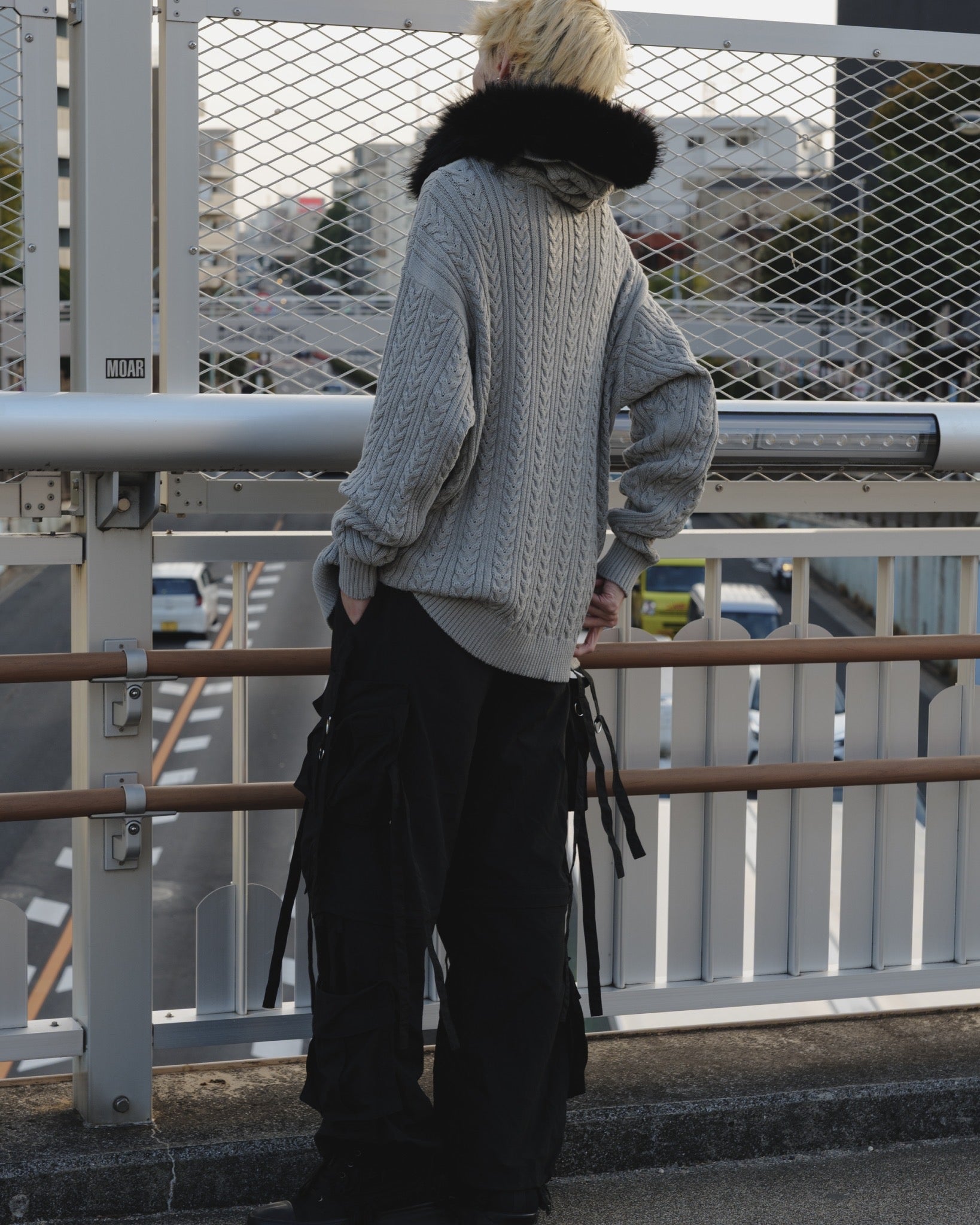 gibous cable knit logo fur hoodie gray