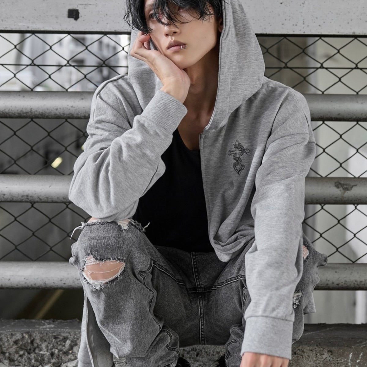 再販】gibous logo snake cross parker gray