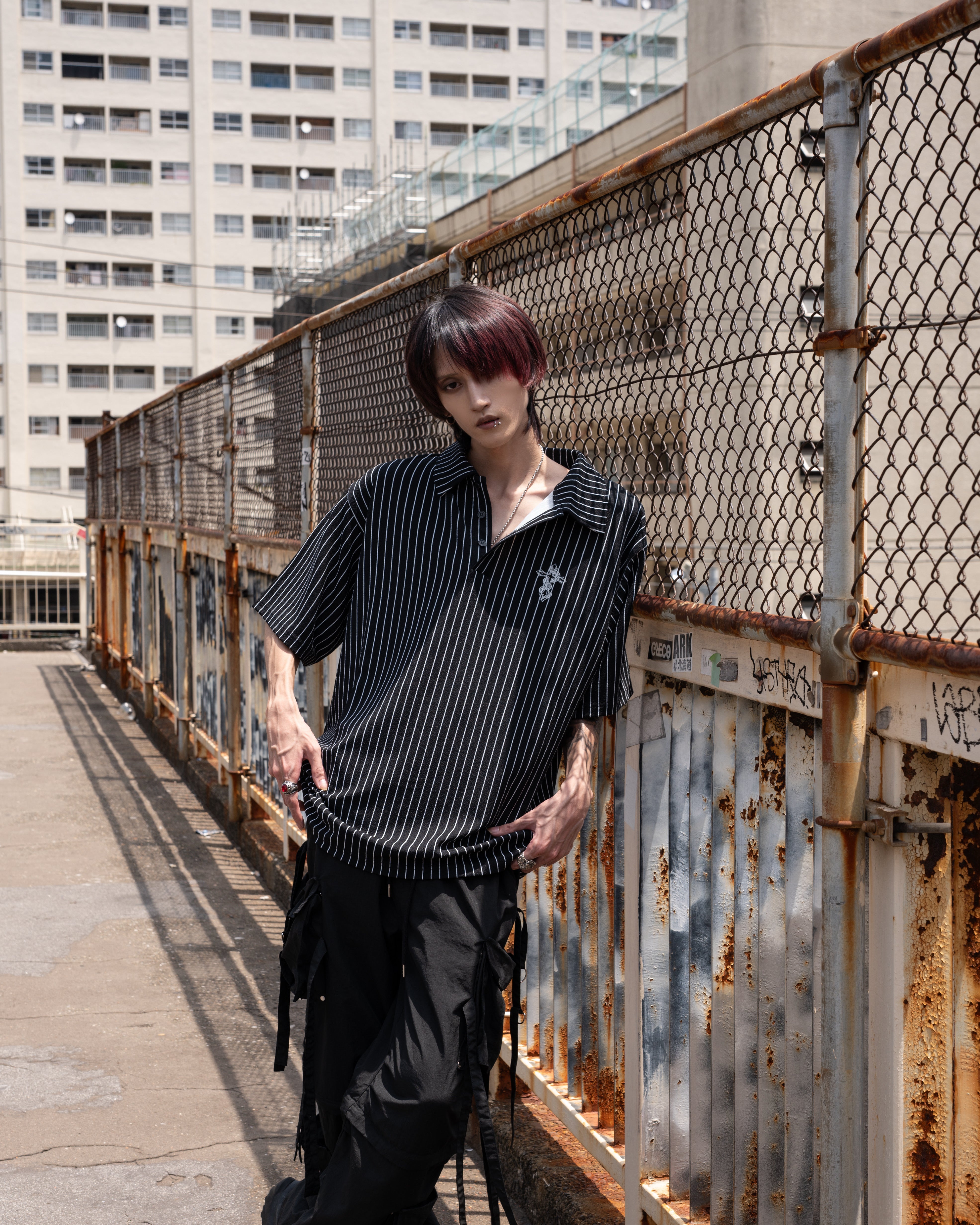 gibous snake cross stripe polo shirt