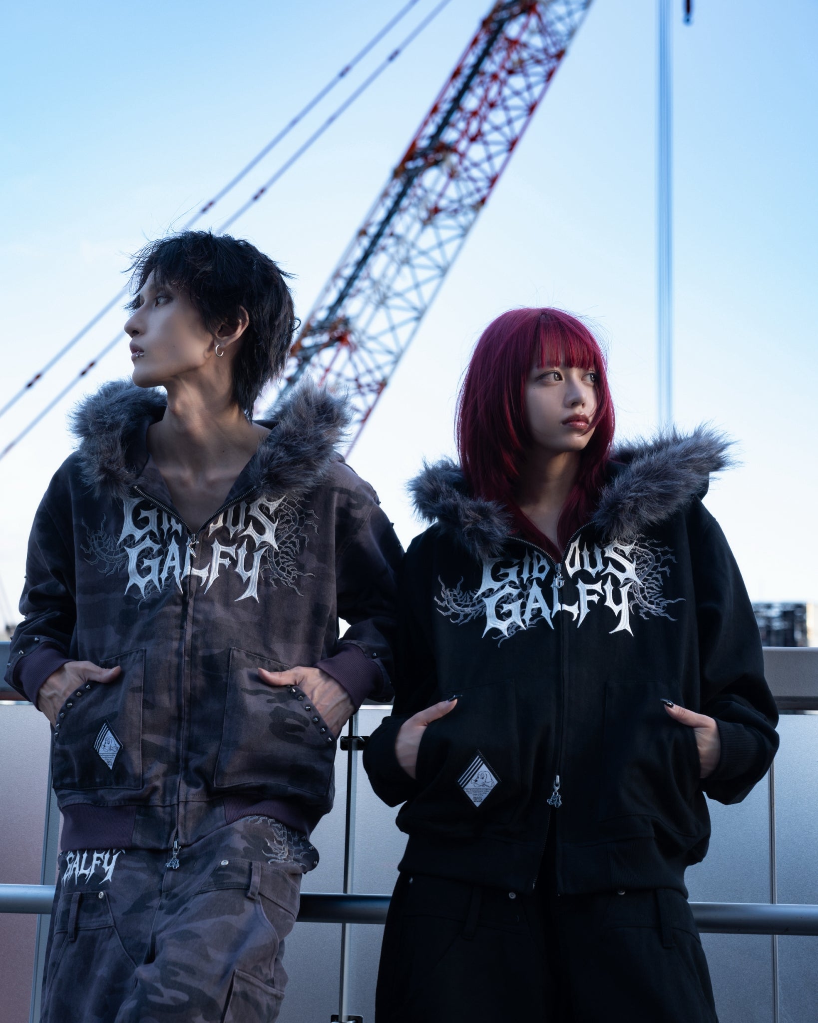 【受注生産】gibous×GALFY gothic logo centipede fur hoodie studs Overdyed