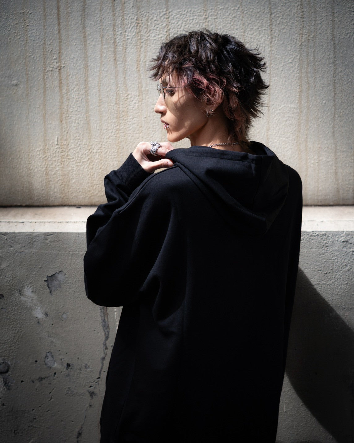 gibous G hoodie black