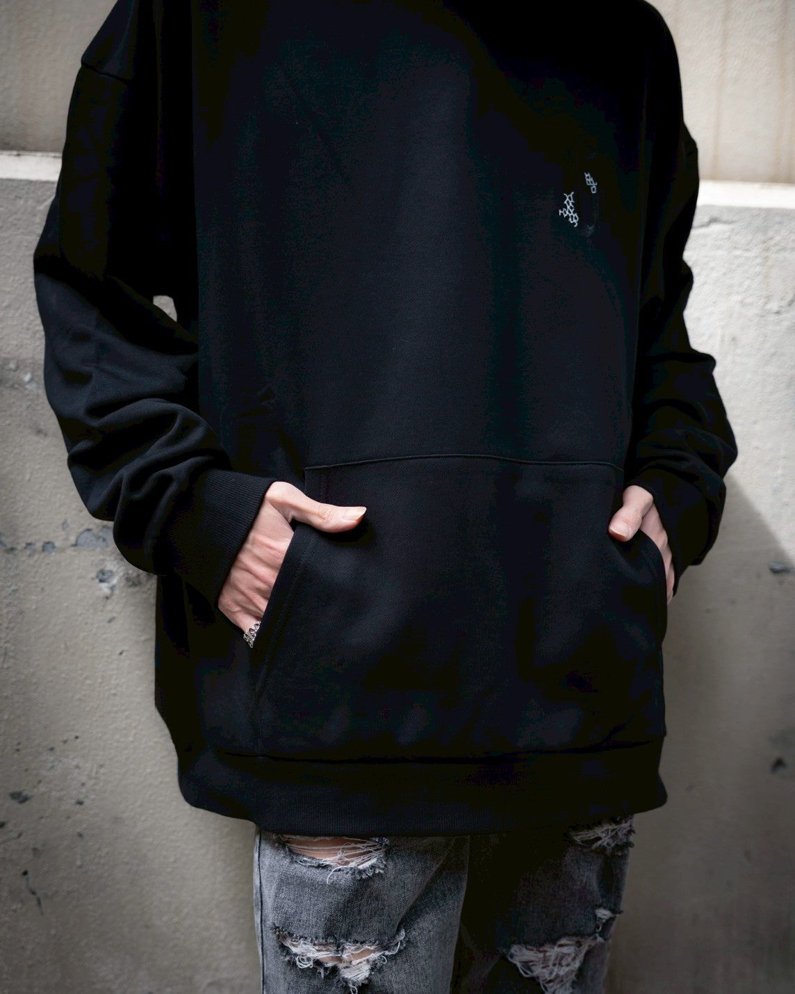 gibous G hoodie black