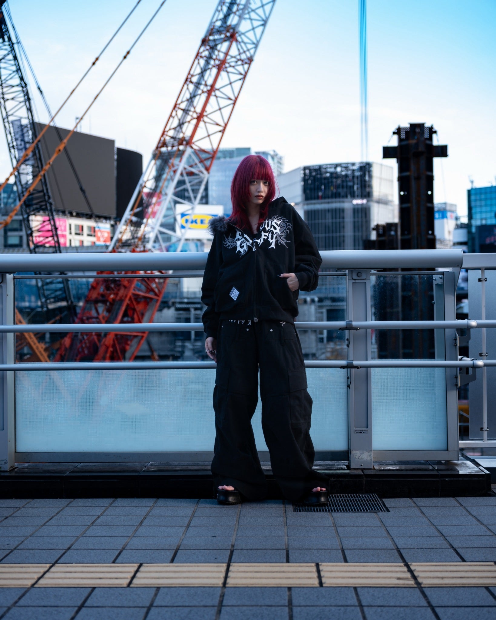 【受注生産】gibous×GALFY gothic logo centipede pants black