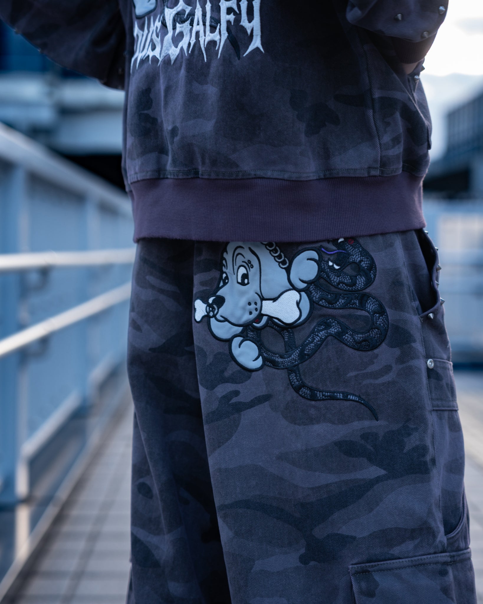 【受注生産】gibous×GALFY gothic logo centipede pants studs Overdyed