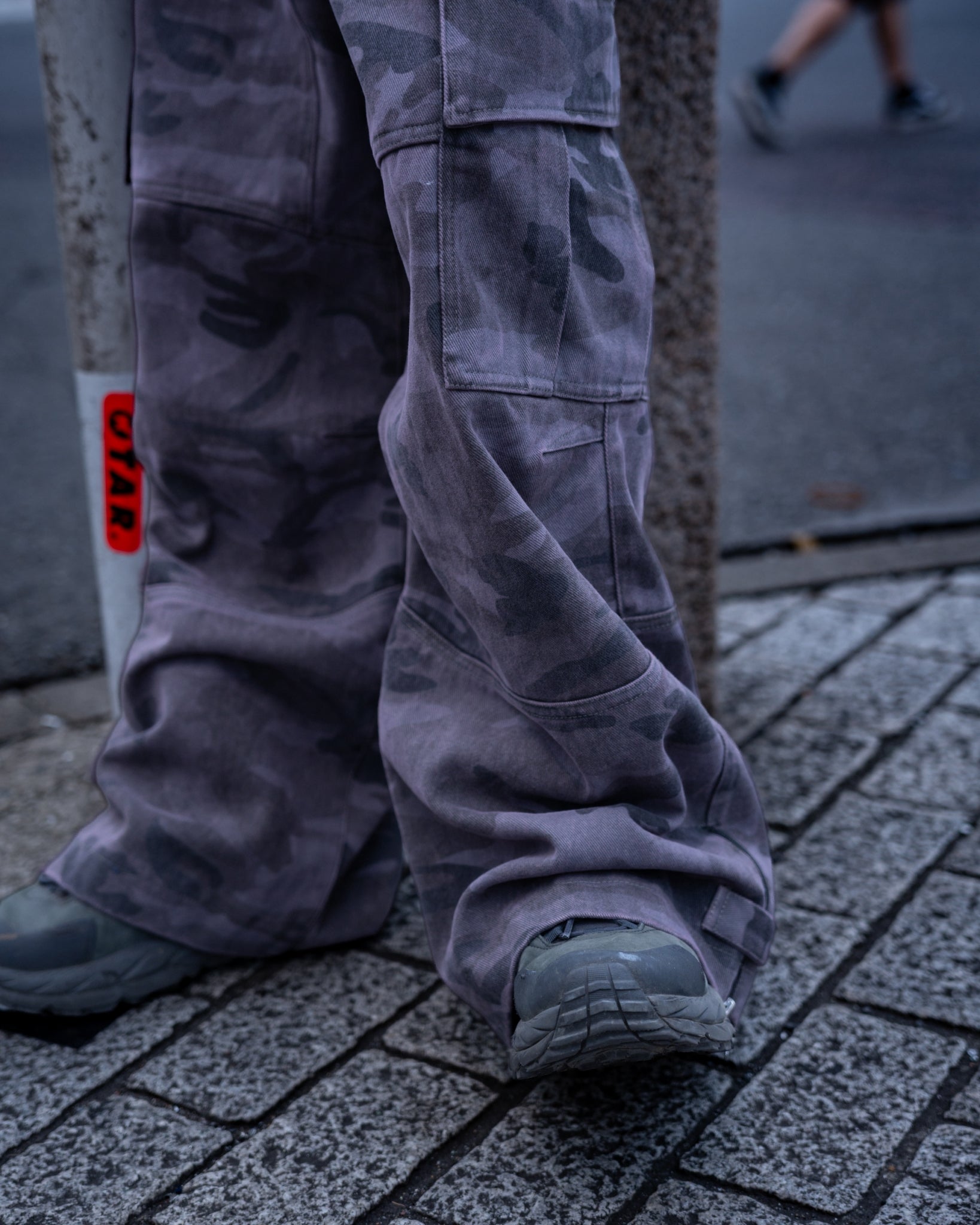 【受注生産】gibous×GALFY gothic logo centipede pants studs Overdyed