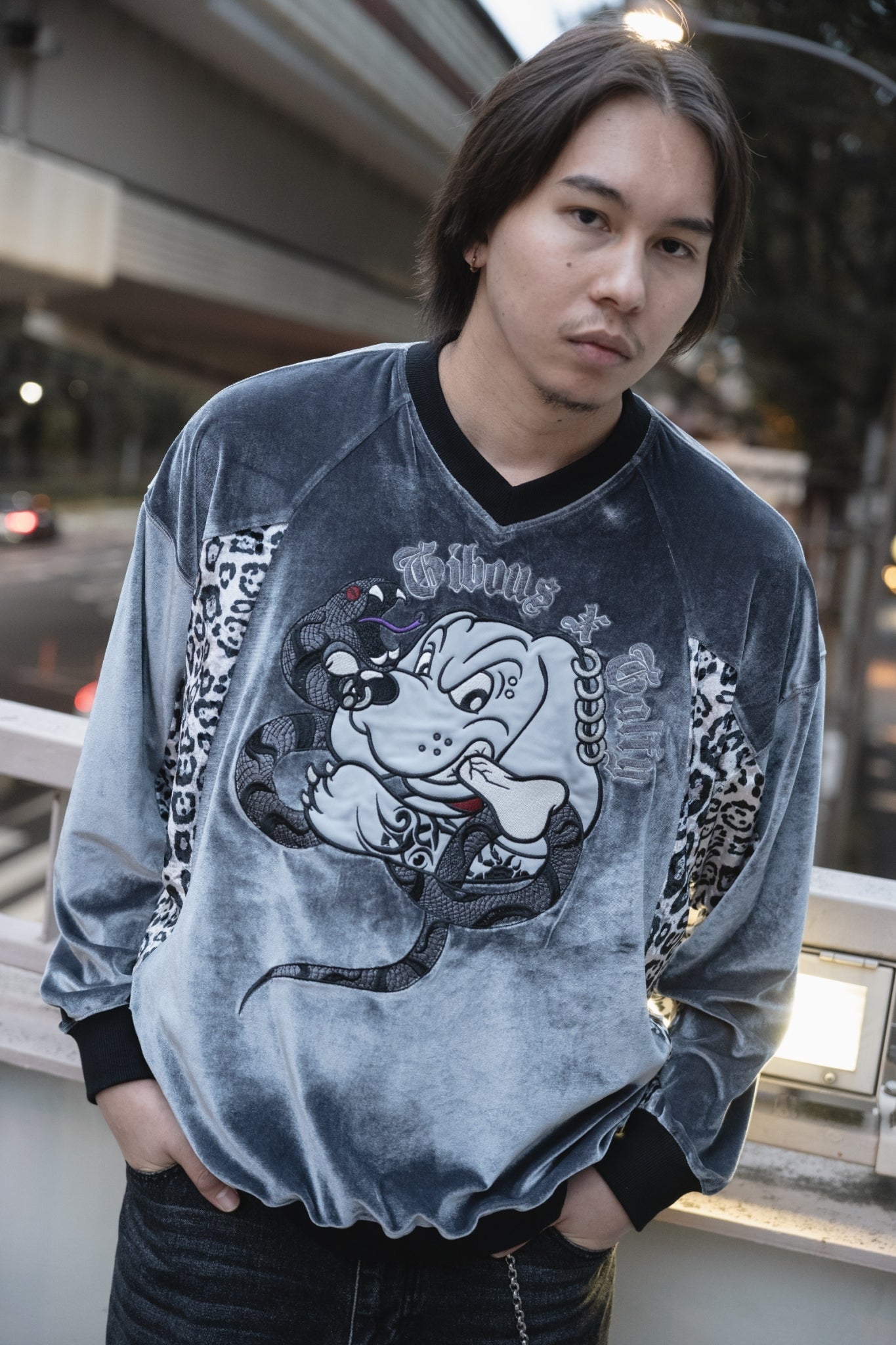 gibous×GALFY snake dog leopard velour V neck