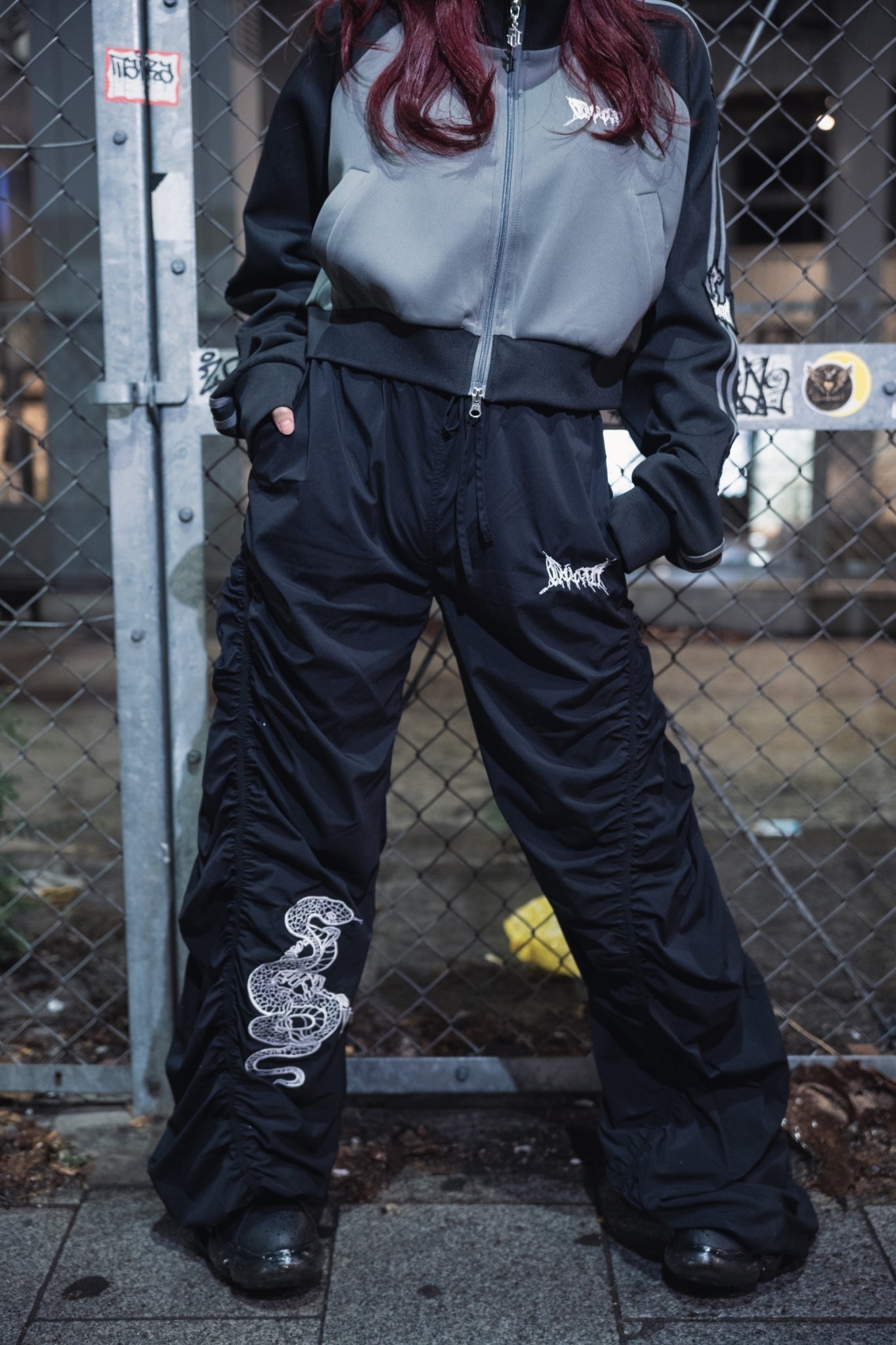 gibous×QOOZA snake scorpion gathered pants black