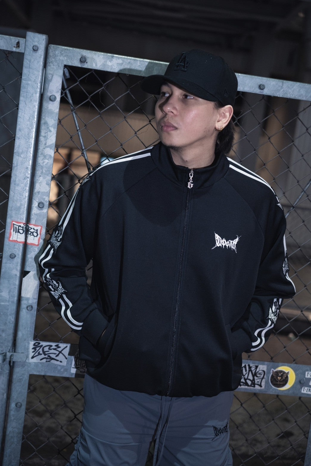 gibous×QOOZA  line wappen track jacket black (short/normal)