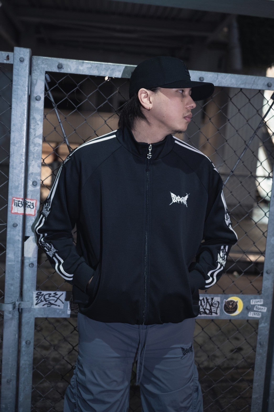 gibous×QOOZA  line wappen track jacket black (short/normal)