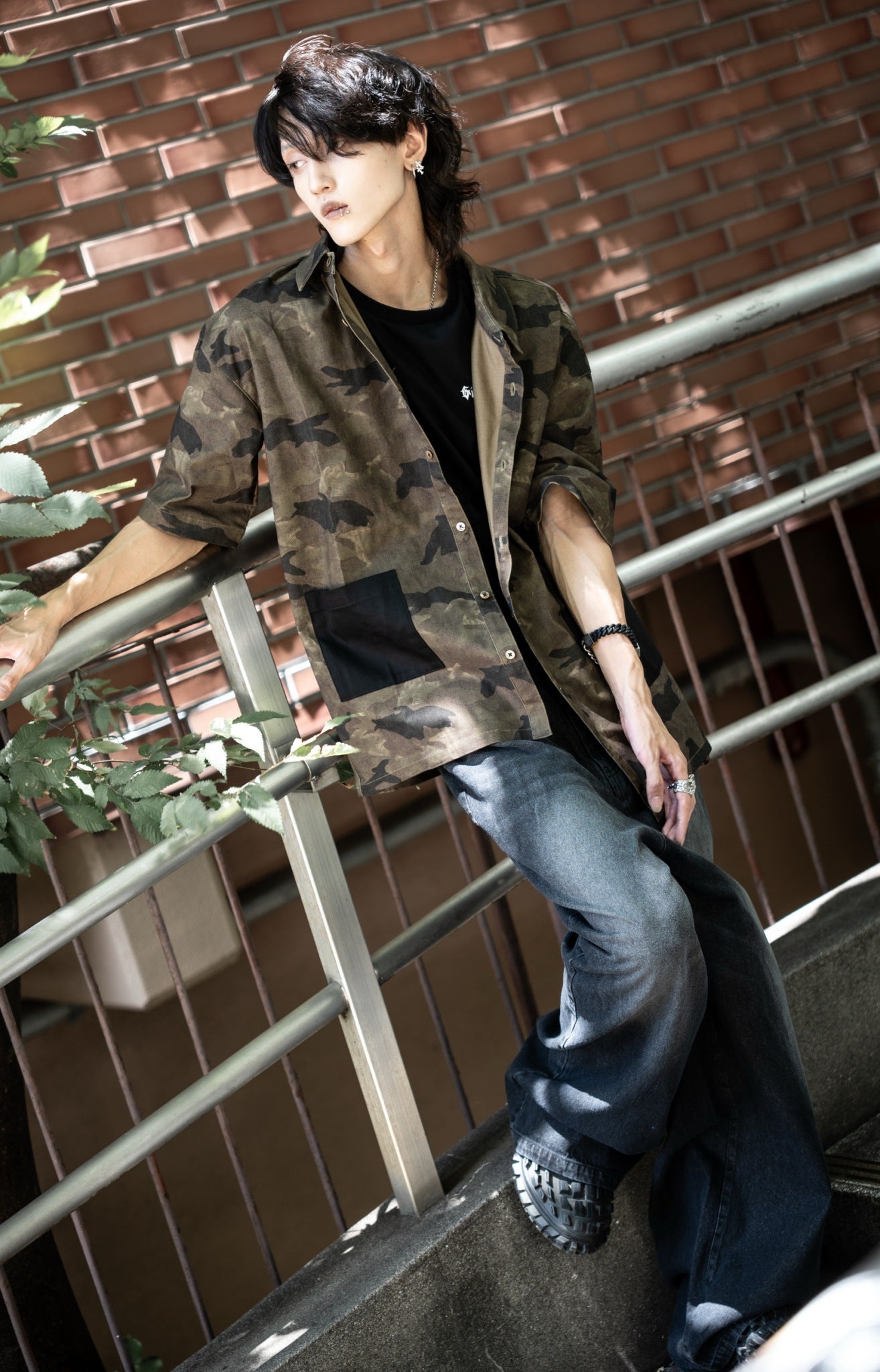 gibous Camouflage Scorpion Black Pocket Shirt
