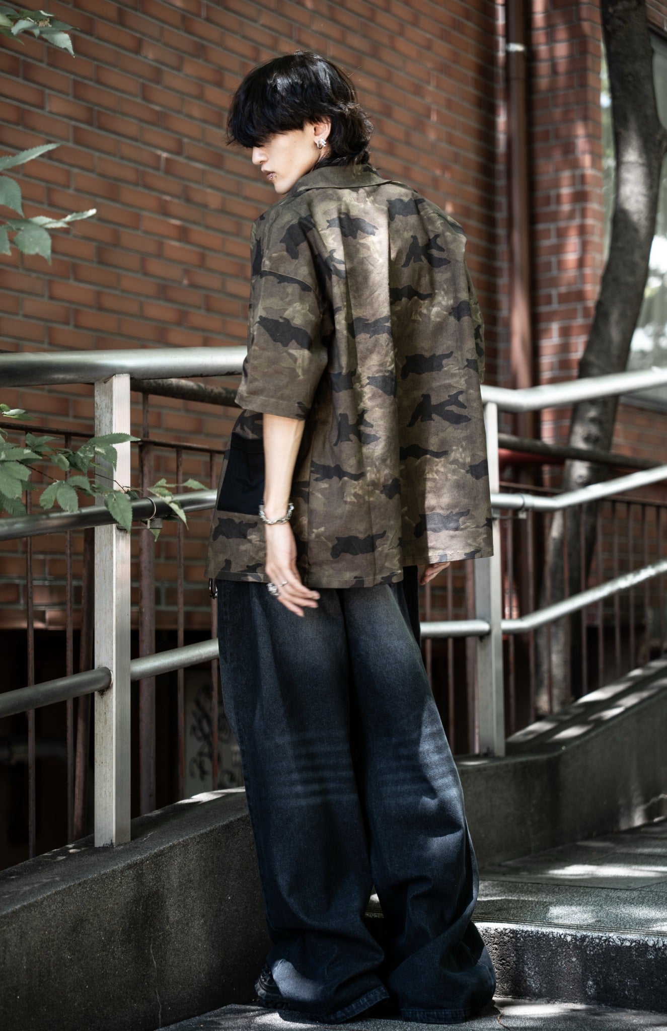 gibous Camouflage Scorpion Black Pocket Shirt