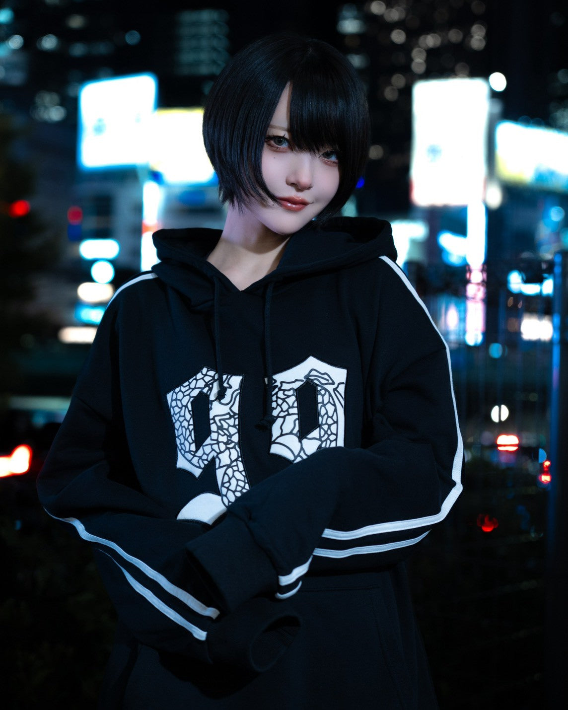 gibous velour numbering dark vneck sweatshirt black