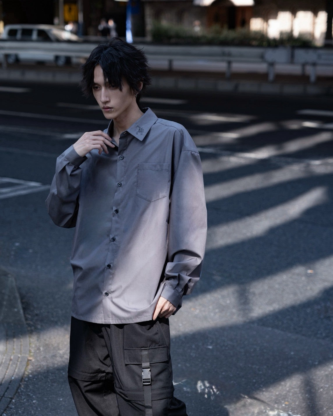 gibous scorpion sleeve shirt creamgray