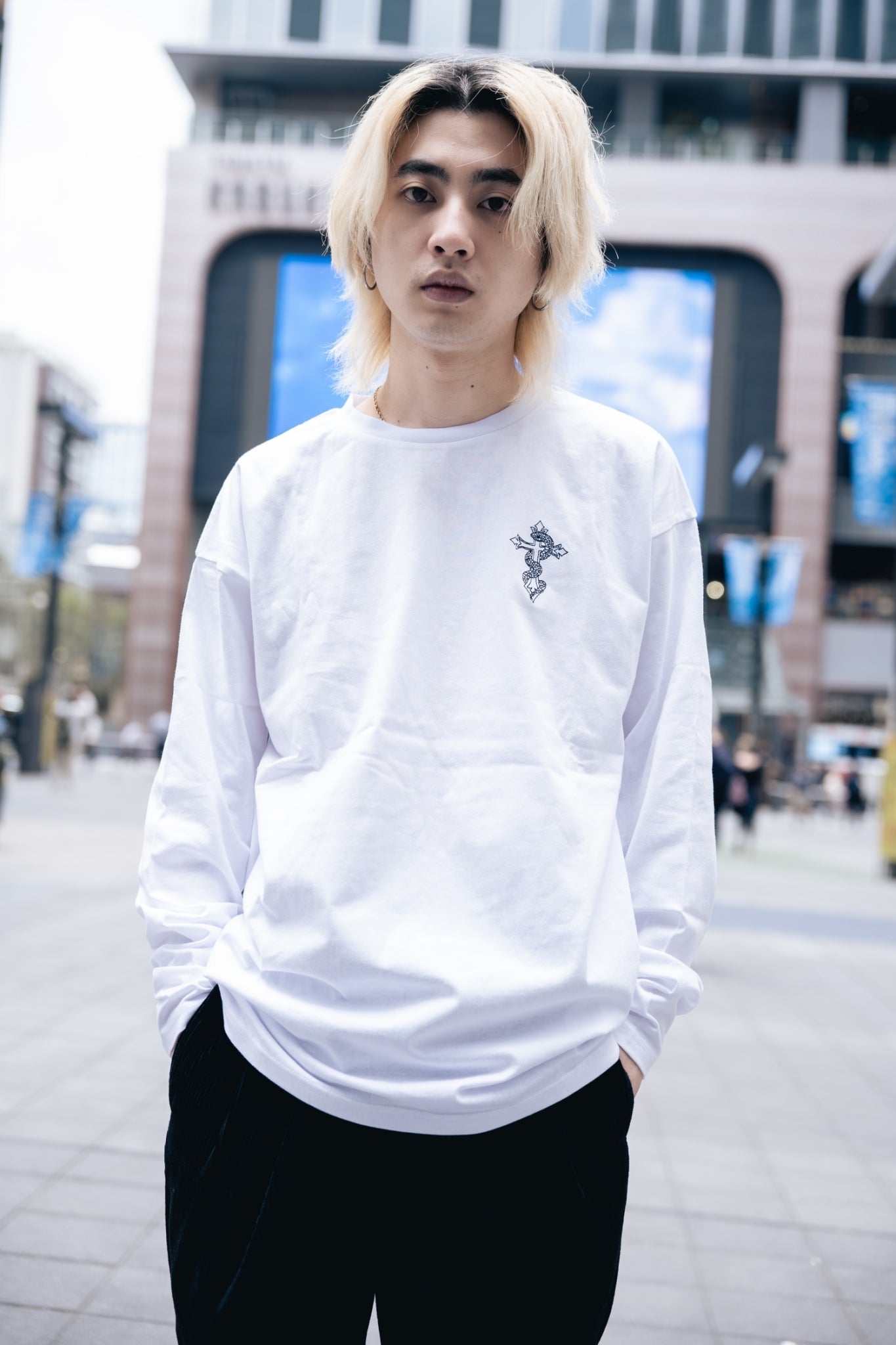 gibous snake long t shirt white