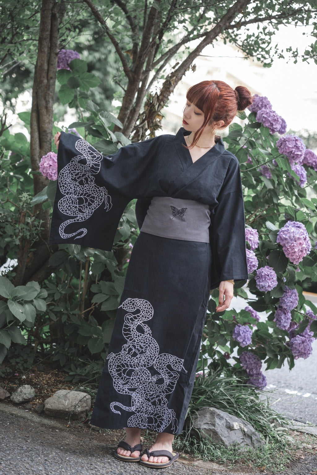 再販】gibous dark snake yukata black