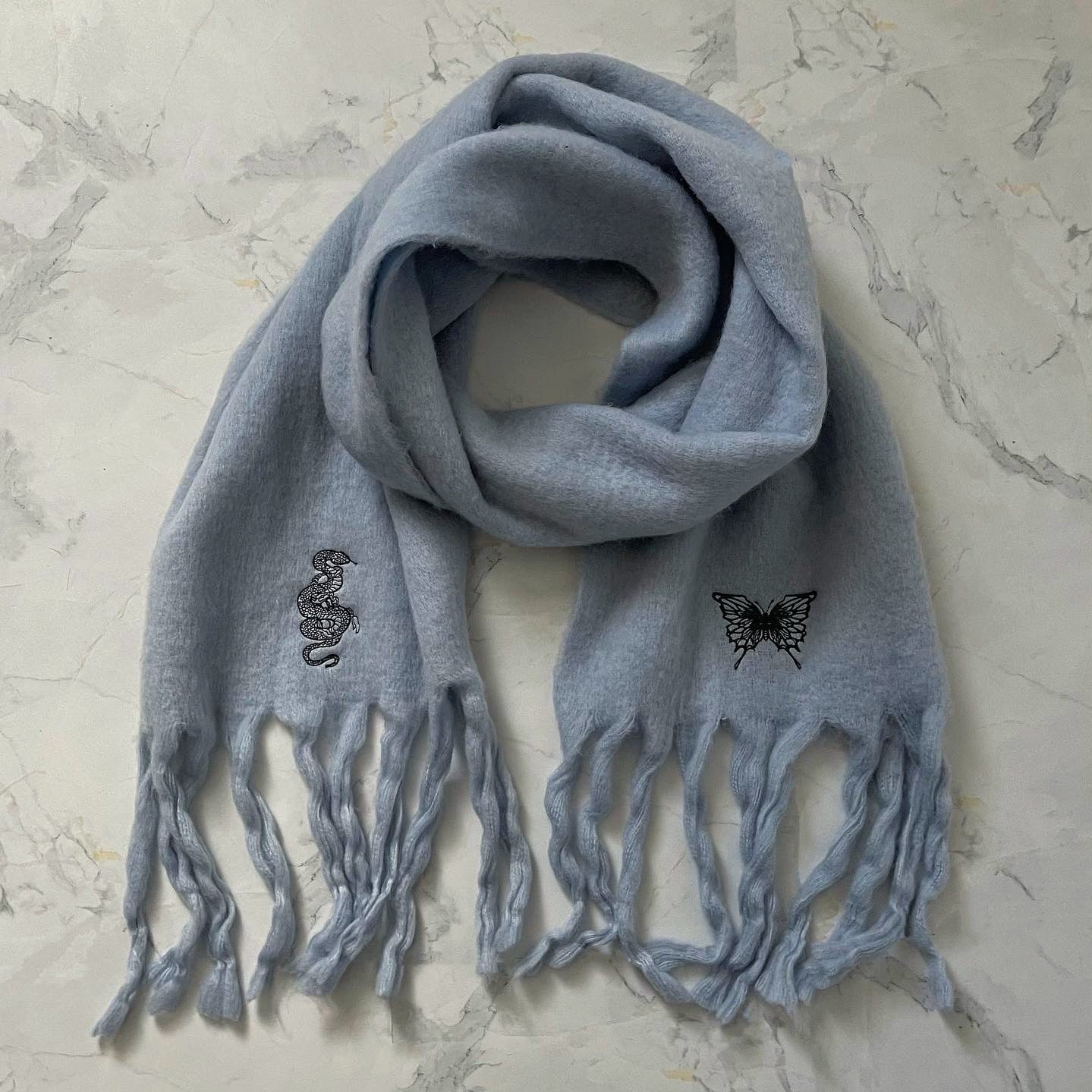 【再販】gibous fluffy scarf baby blue