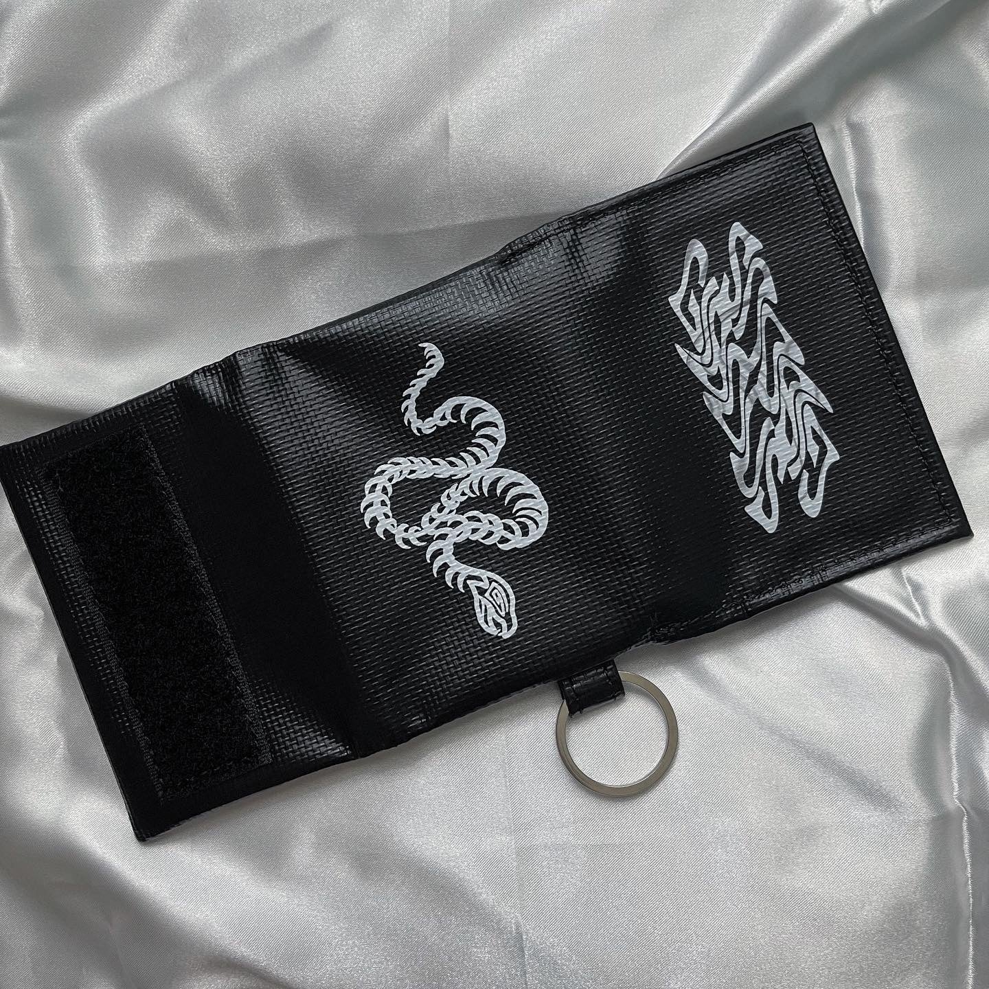 gibous snake bone Mini Key wallet