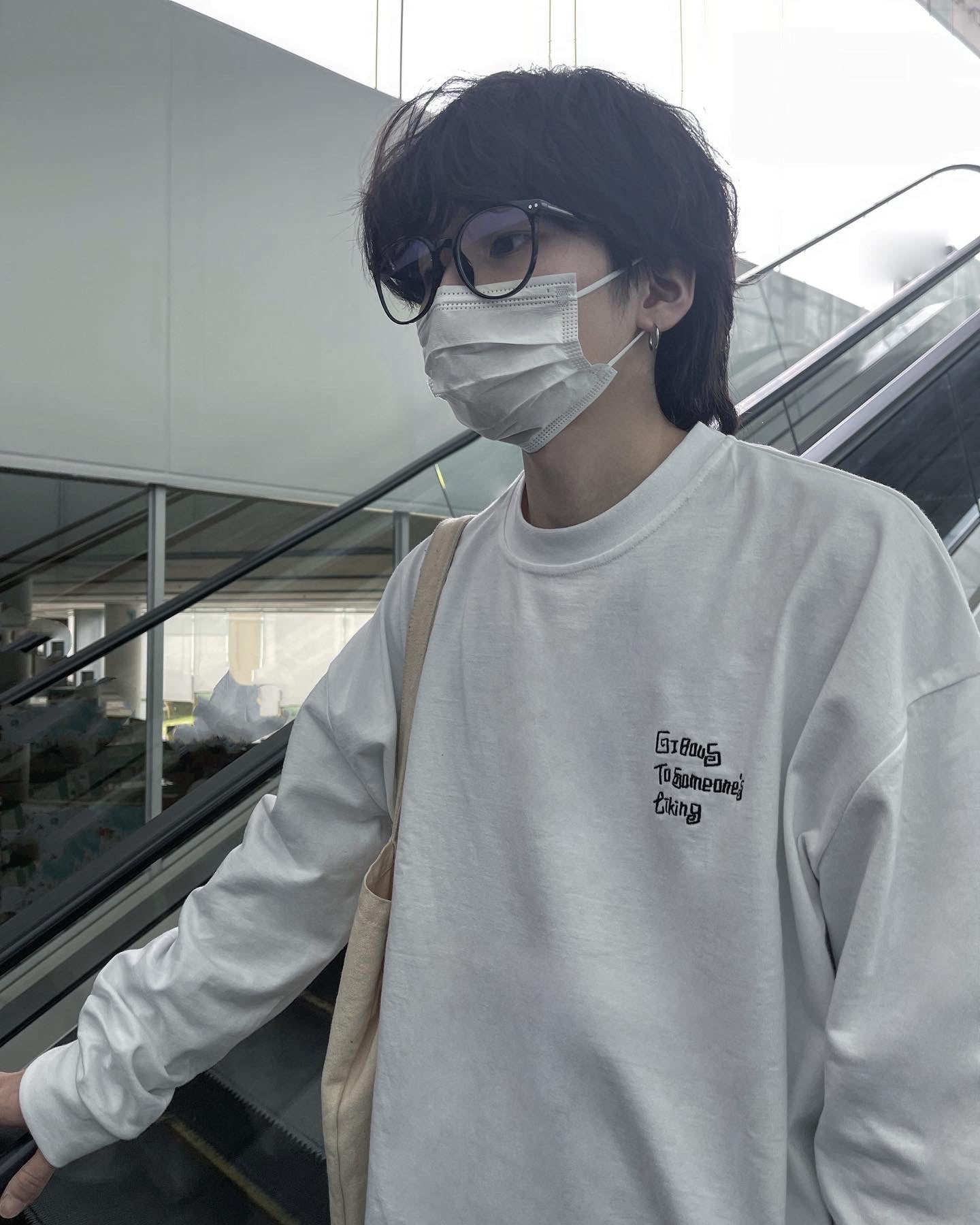 gibous longsleeve T White 誰かの好きに